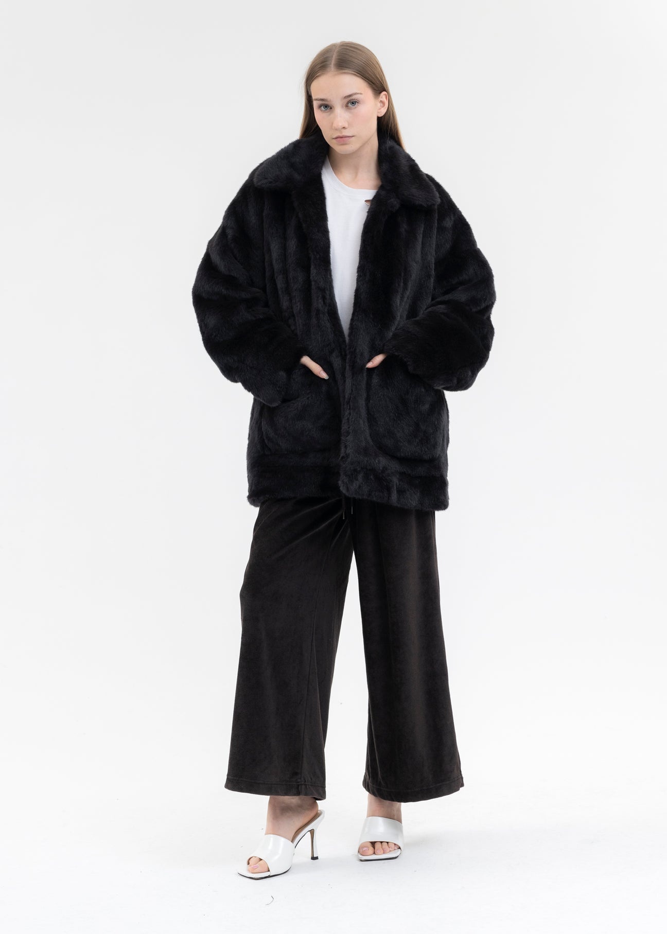 doublet BLACK AND-PAINTED FUR JACKET (PANDA) | 017shop | REVERSIBLE