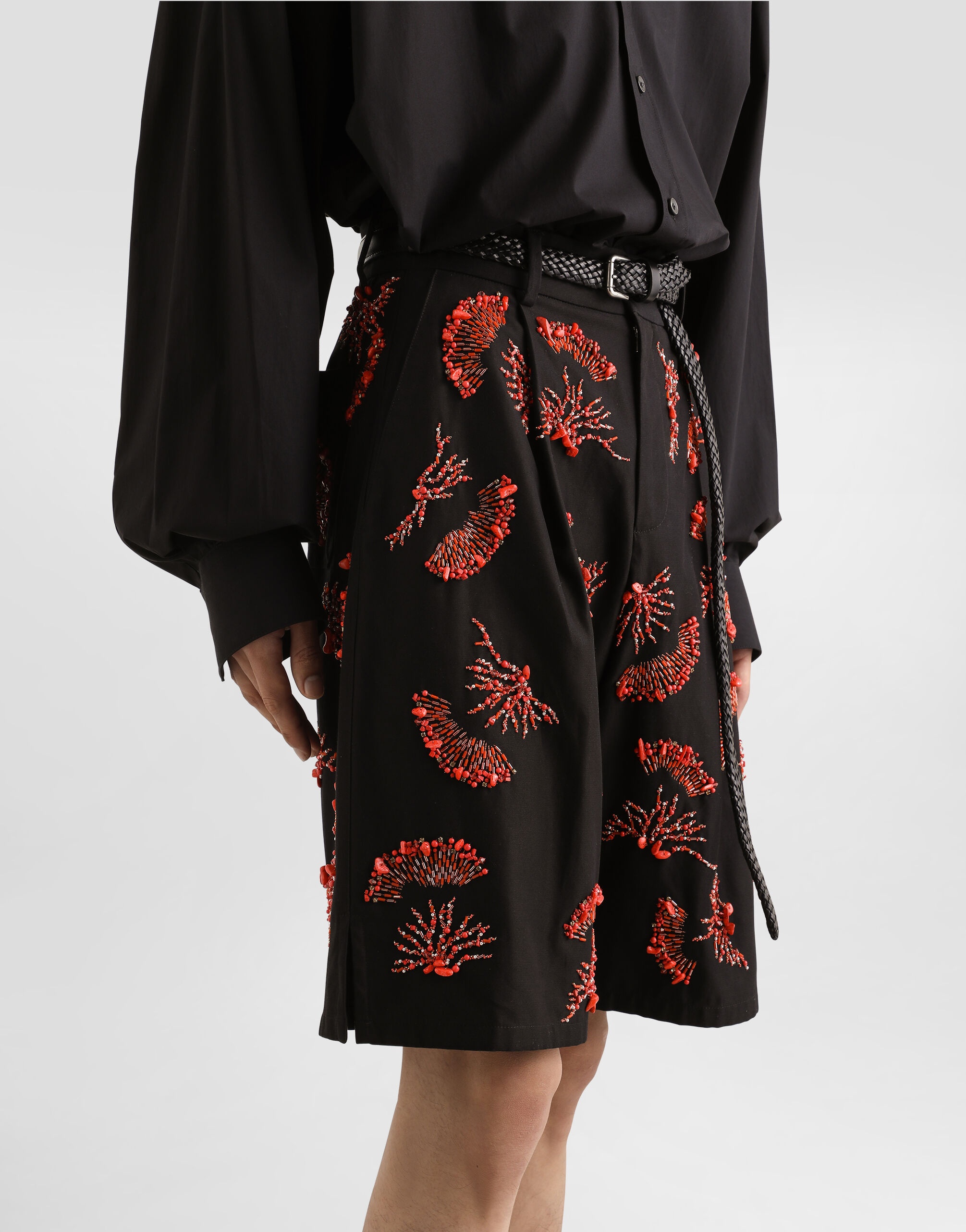 Cotton twill shorts with coral embroidery - 4