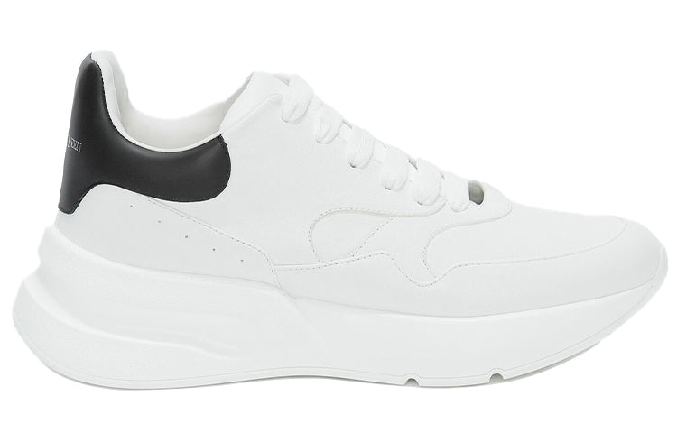 Alexander McQueen Oversized Runner 'White Black' 575425WHRU39034 - 3