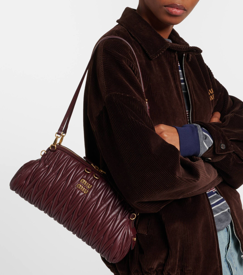 Matelassé leather clutch 2