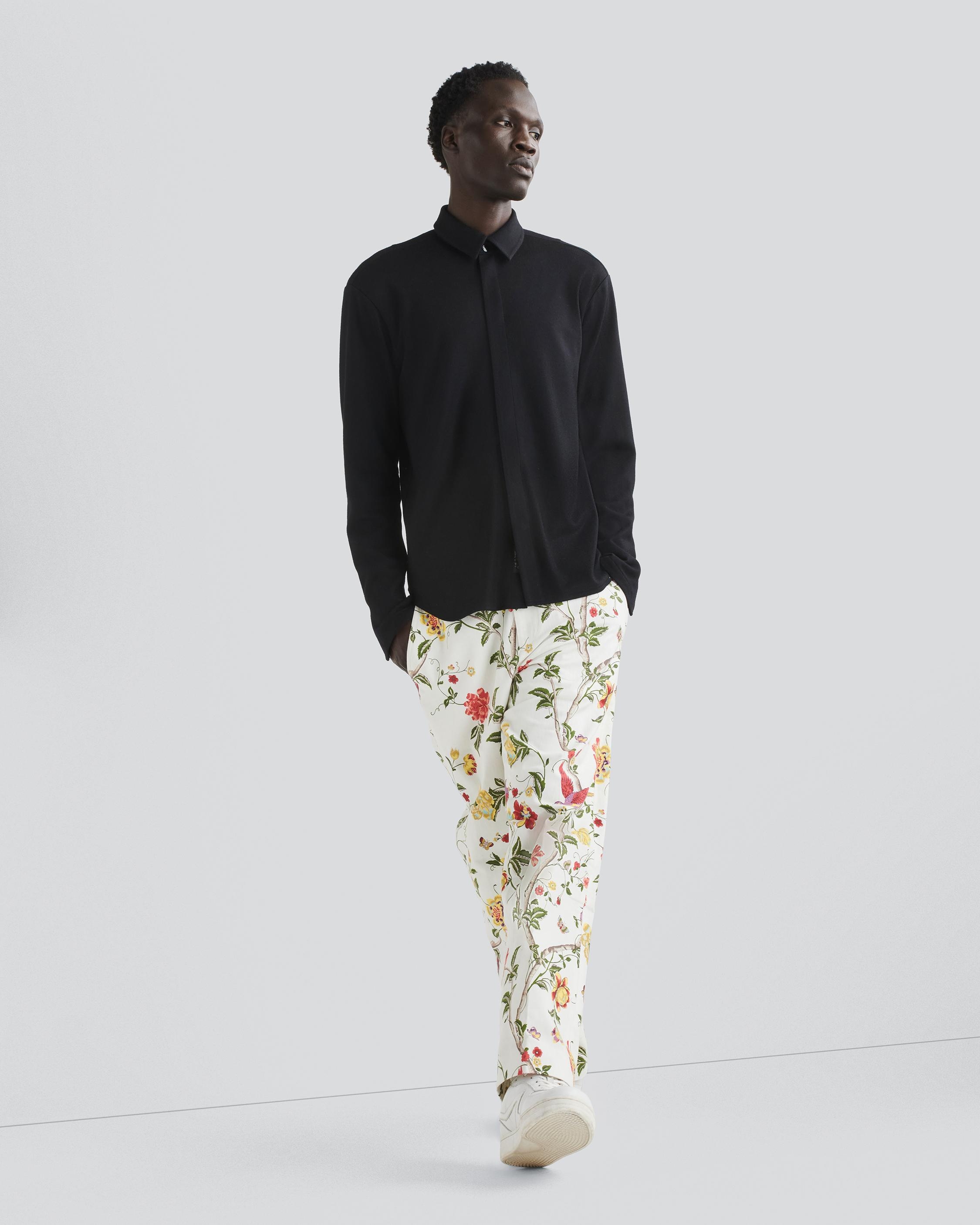 Laura Ashley Floral Printed Pant
Relaxed Fit - 2