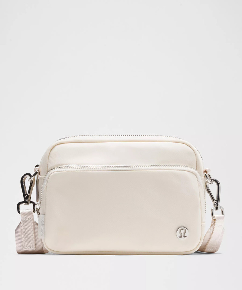Everywhere Crossbody Bag 2L *Metal Hardware 1