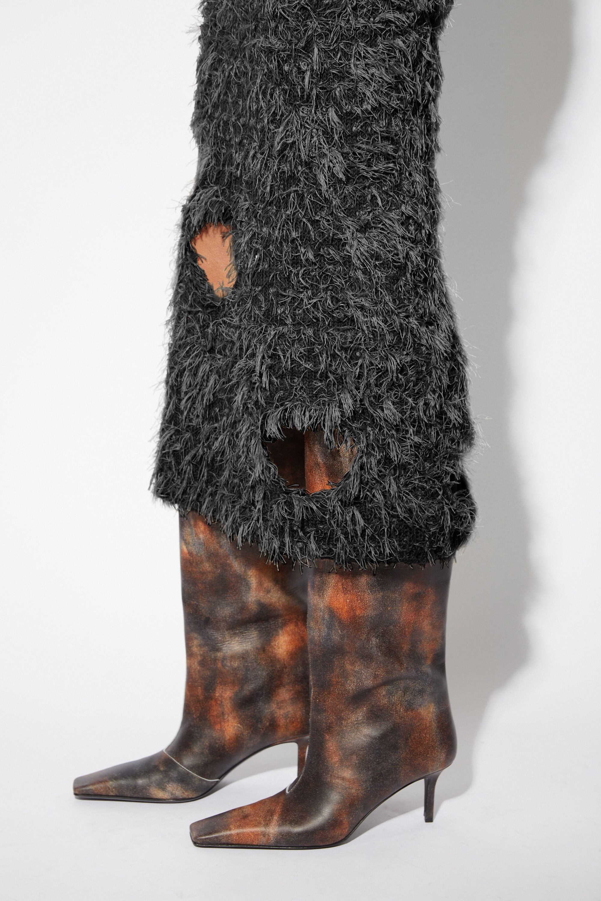 Wool blend cut-out skirt - Black - 7