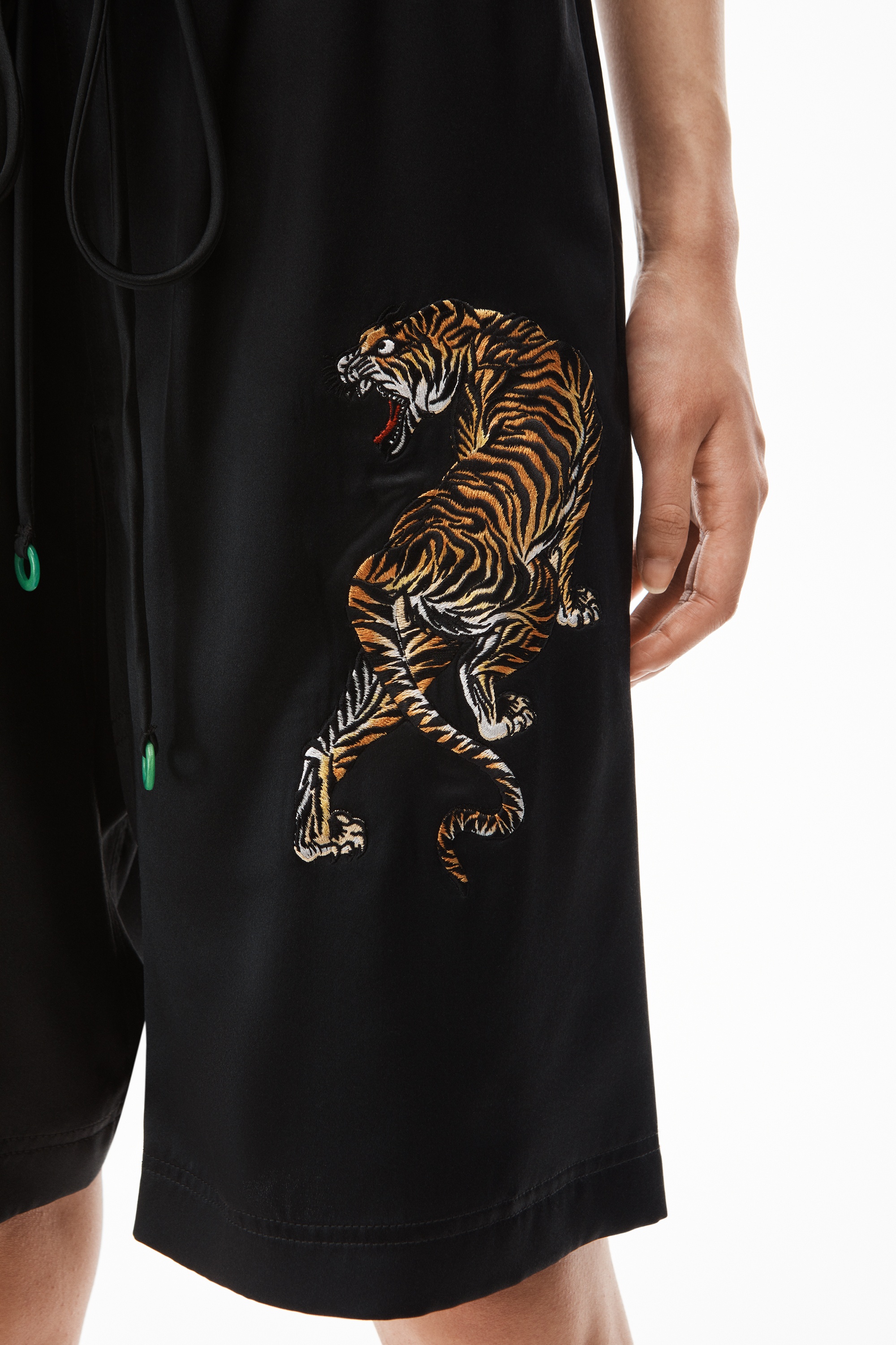 TIGER EMBROIDERY SHORT IN SILK CHARMEUSE - 6