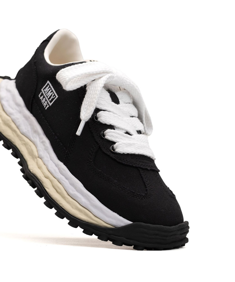 "LARRY" OG Sole Canvas Low-top Sneaker 14