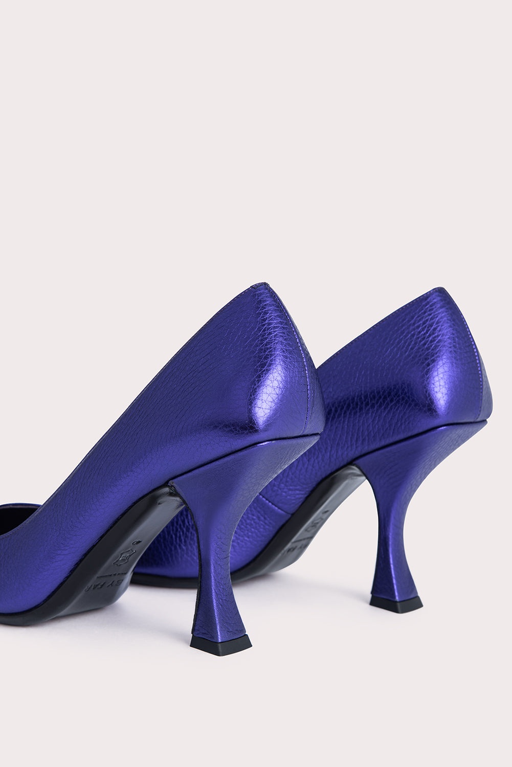 Viva Ultraviolet Metallic Grain Leather - 3