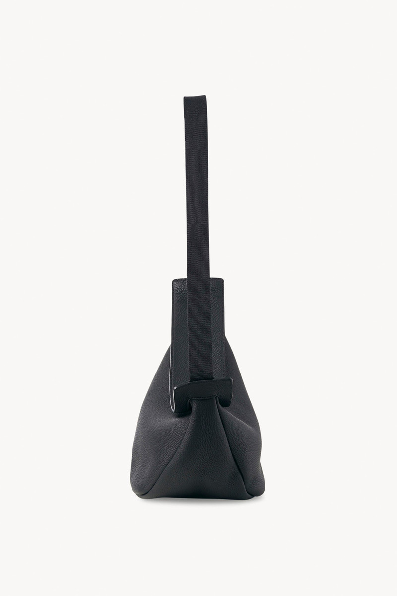 Large Slouchy Banana Bag in Leather 3