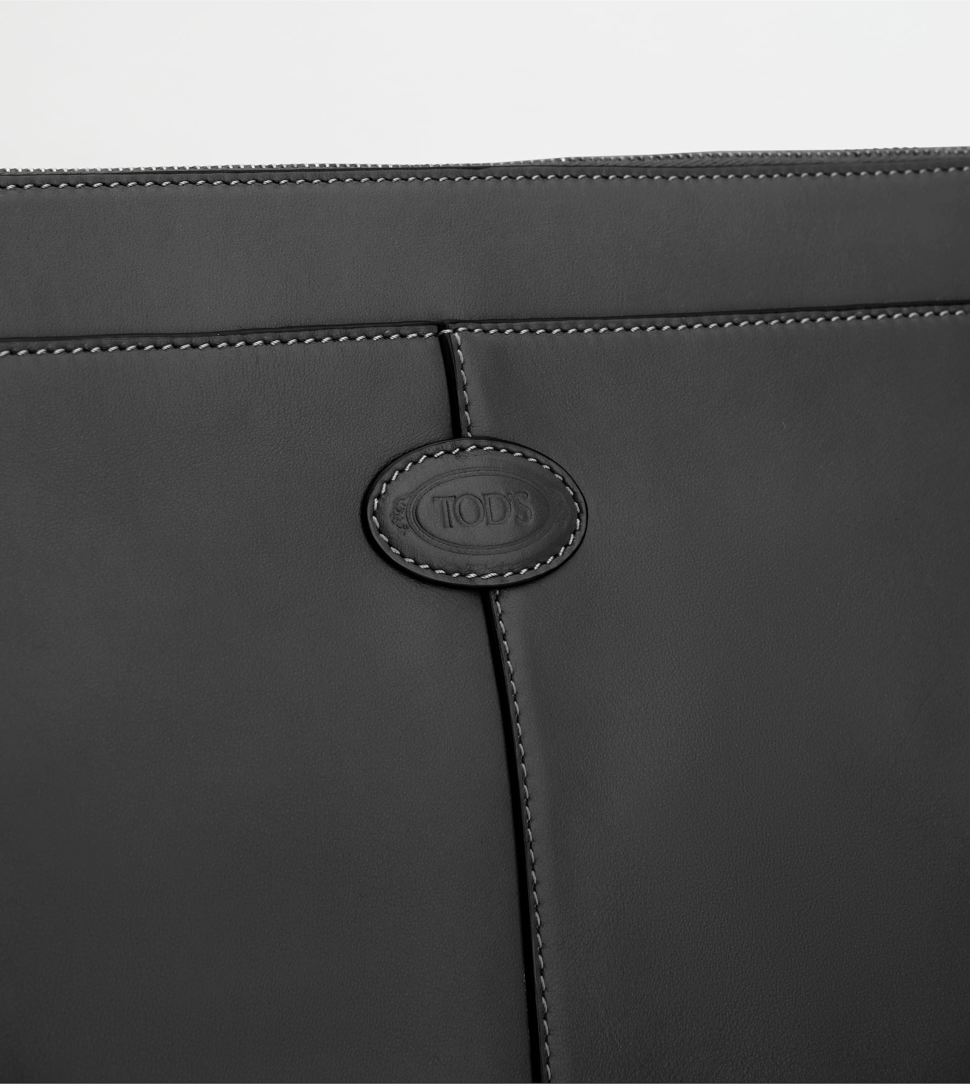 DOCUMENT HOLDER POUCH IN LEATHER MEDIUM - BLACK - 5