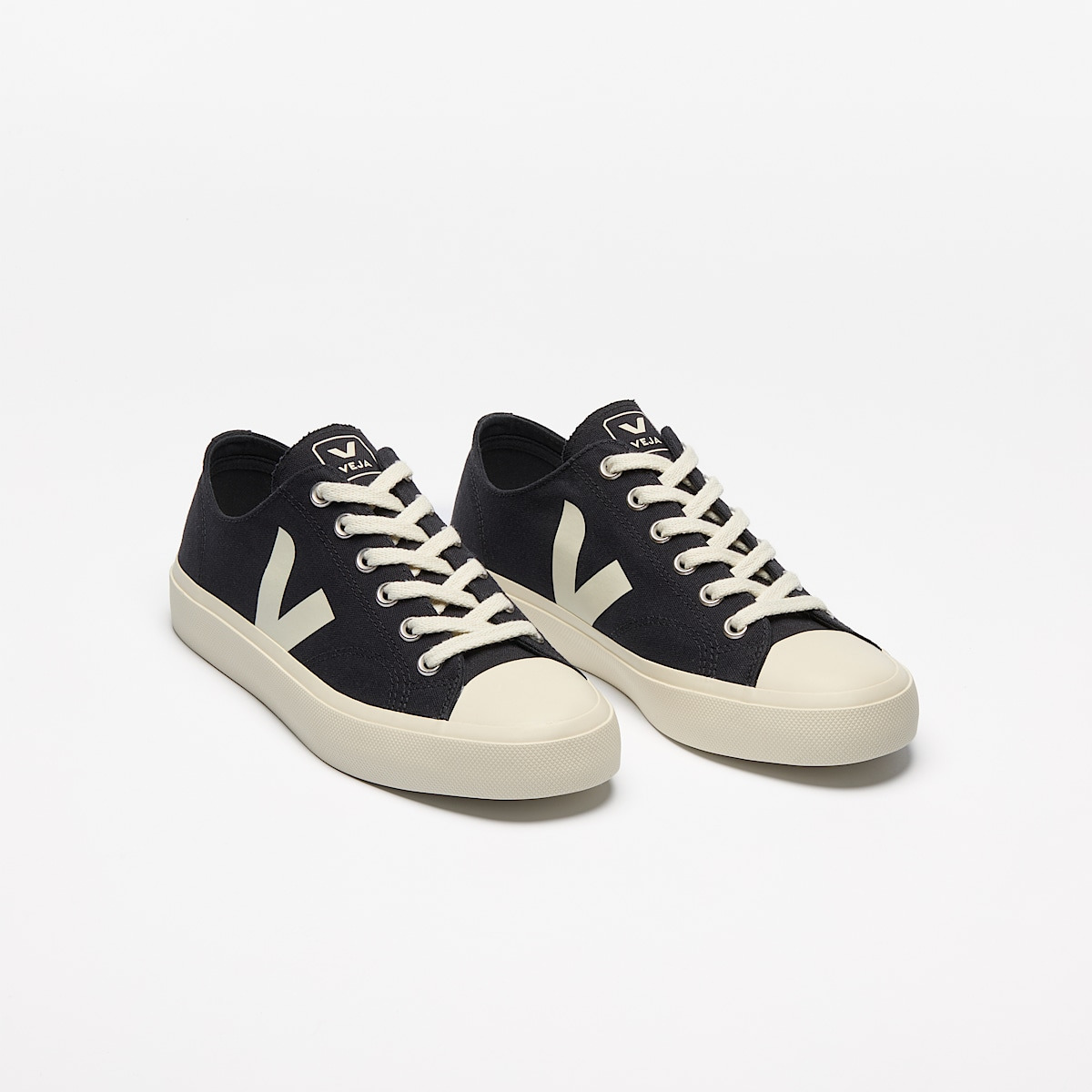 WATA II LOW CANVAS BLACK PIERRE - 2