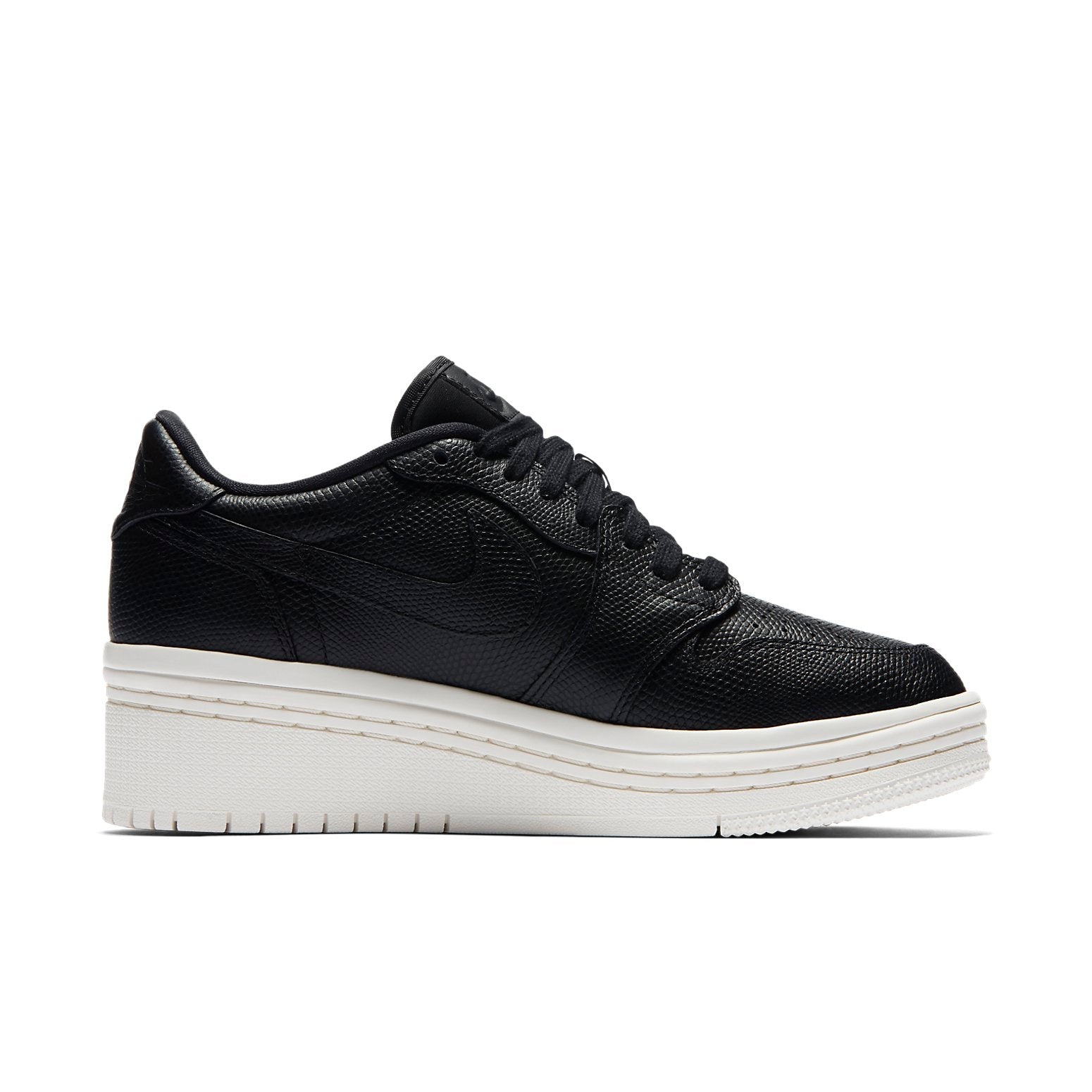 (WMNS) Air Jordan 1 Lifted 'Black' AO1334-014 - 2