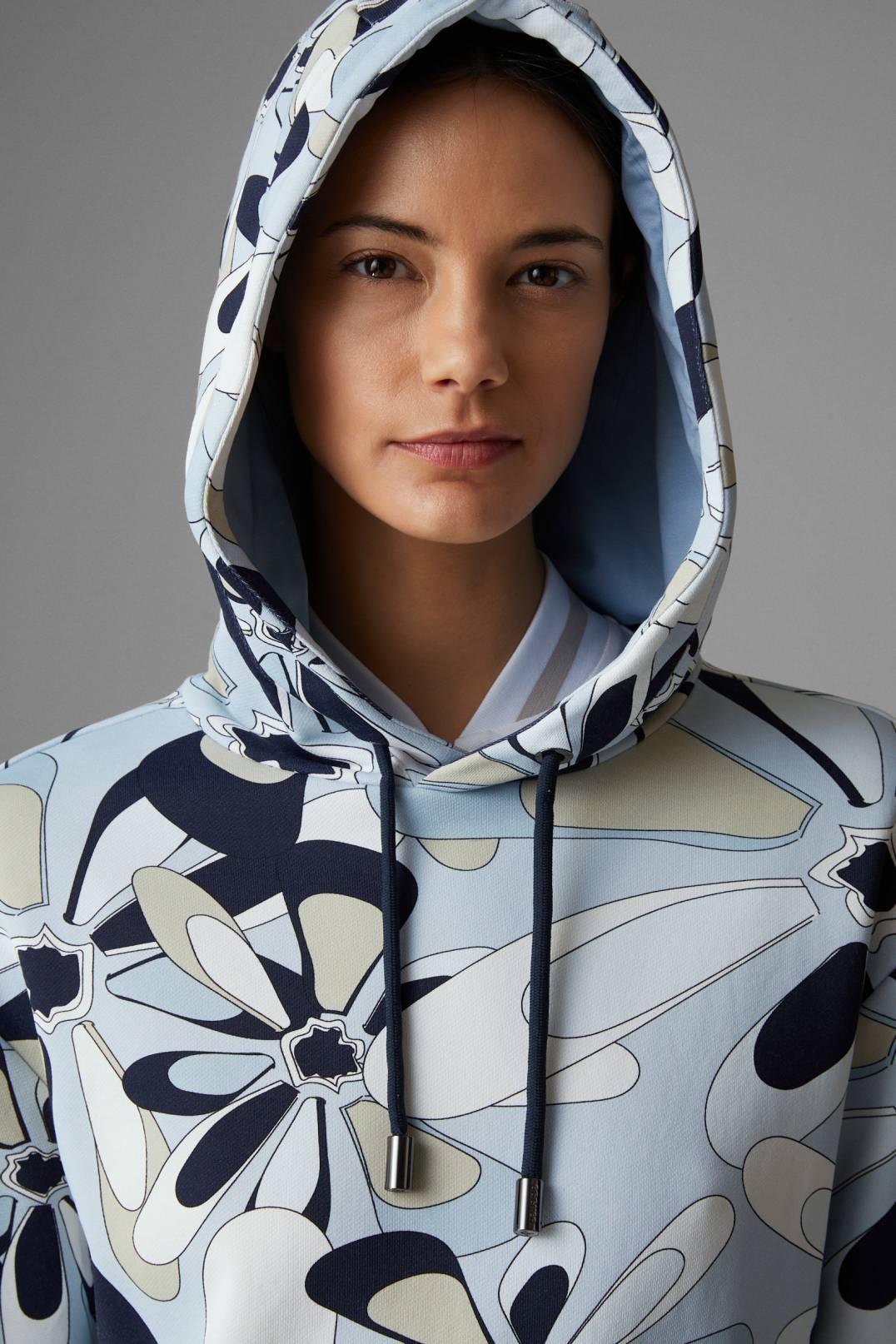 TANITA HOODIE IN LIGHT BLUE/NAVY BLUE - 4