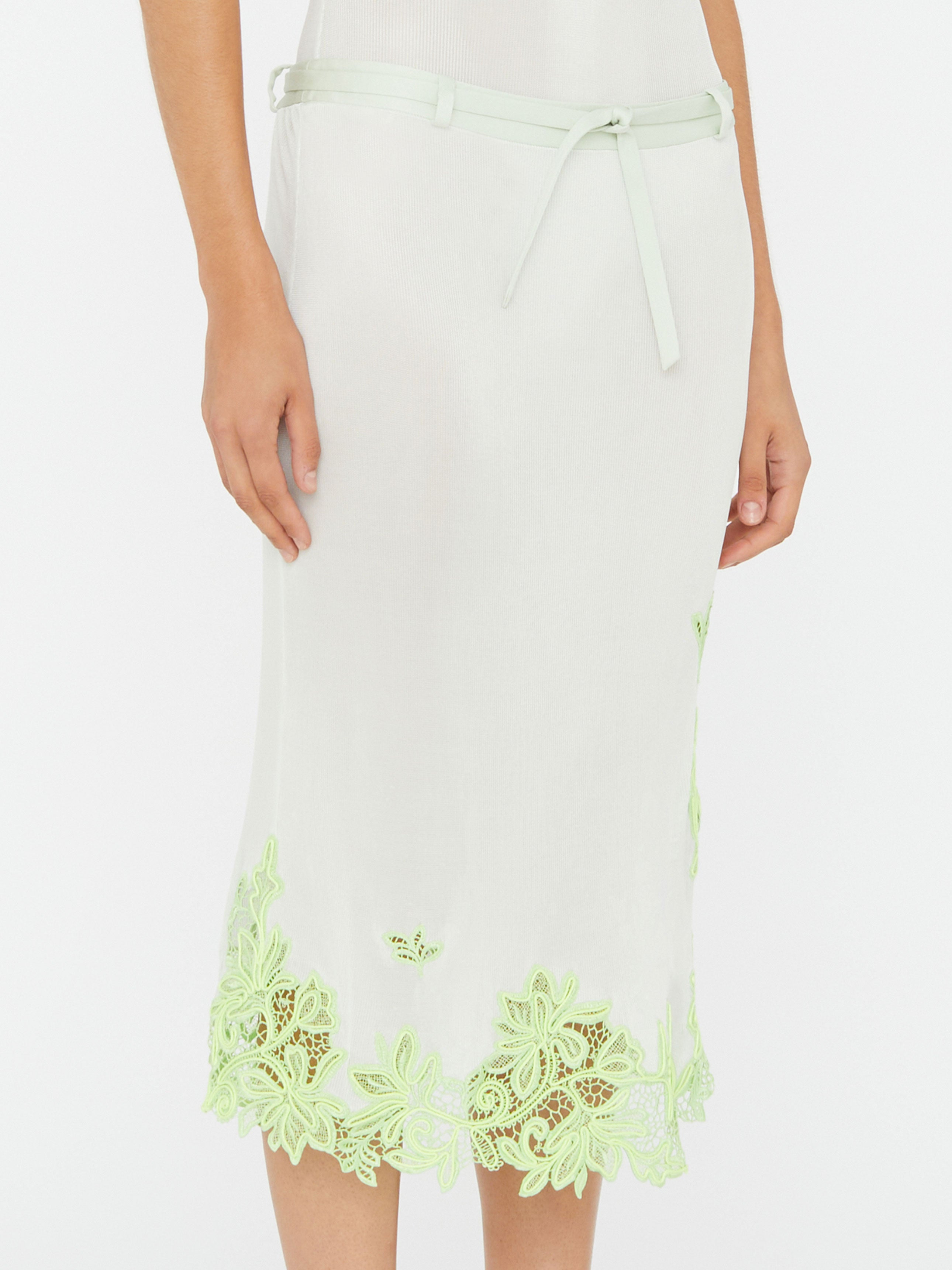 Hibiscus Embroidered Rib Skirt - 2