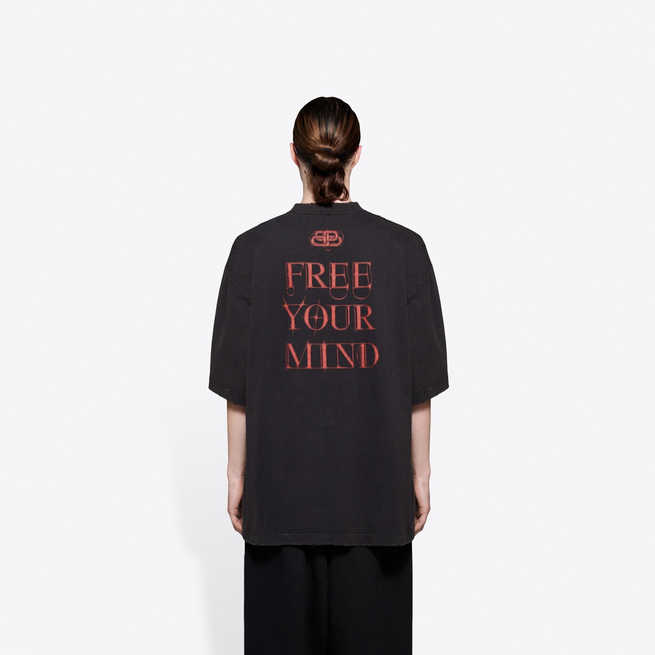 【BALENCIAGA】ゴシックタイプ シュランクTシャツ BALENCIAGA】コットンシュランクTシャツ