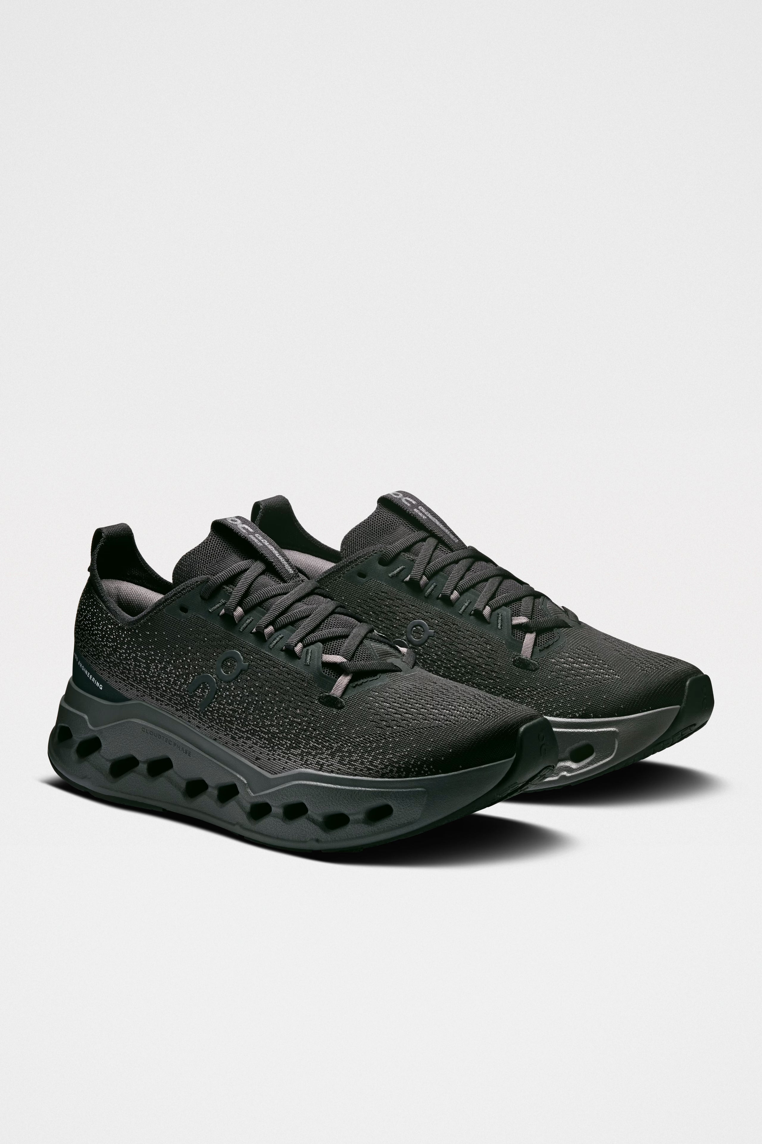 ON CLOUDSURFER MAX BLACK / ECLIPSE - 3