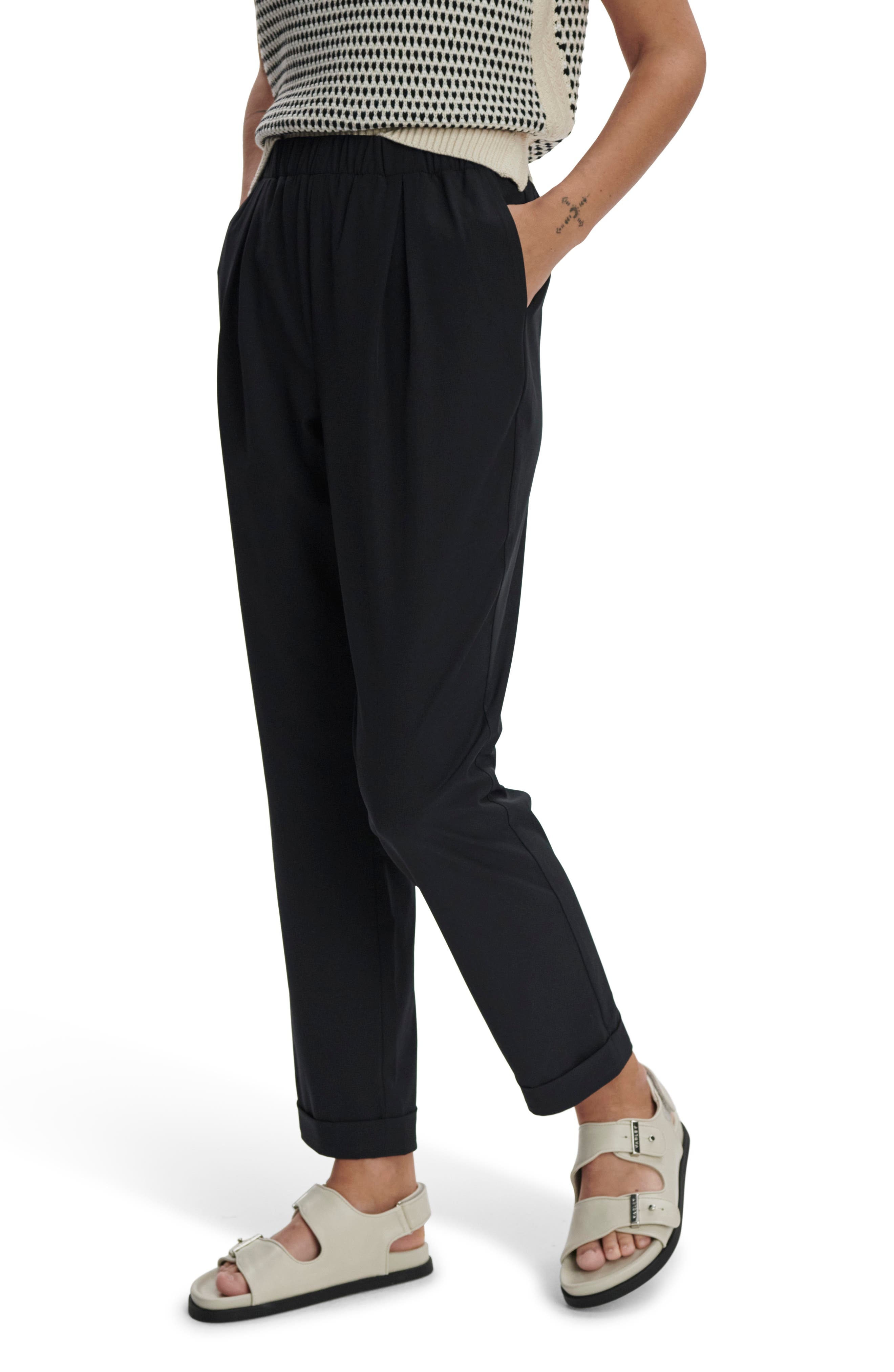 Varley Alana Slim Tapered Pants in Black at Nordstrom - 3
