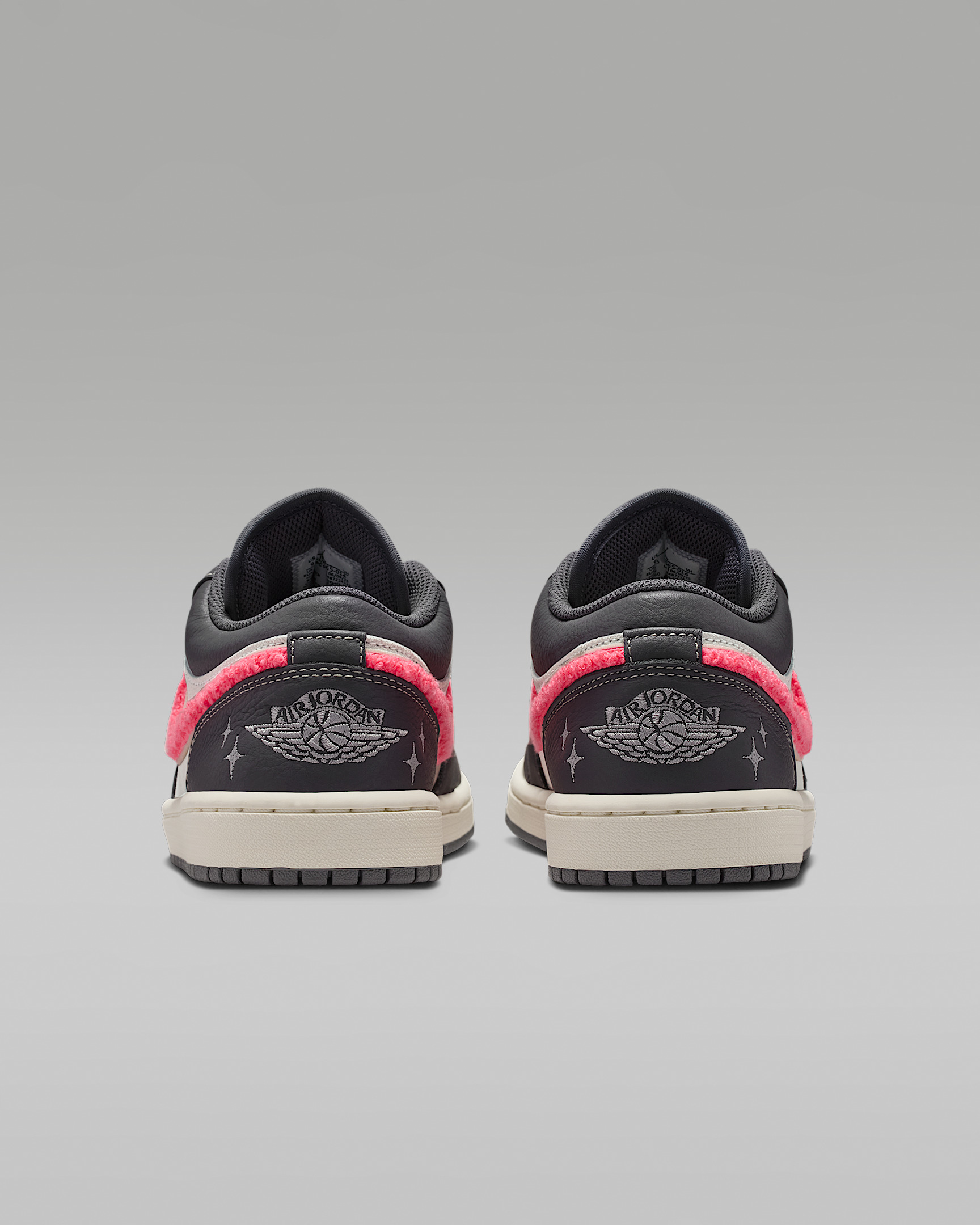 Air Jordan 1 Low Women's Shoes - 6