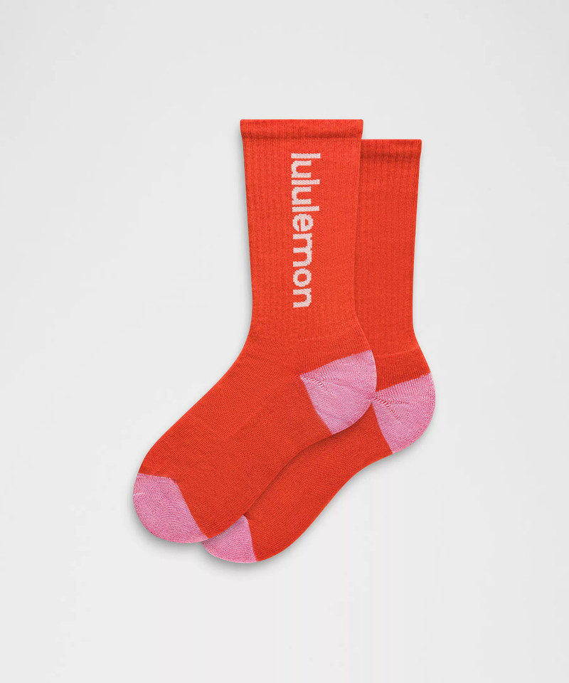 Unisex Daily Essential Crew Socks *Wordmark 1