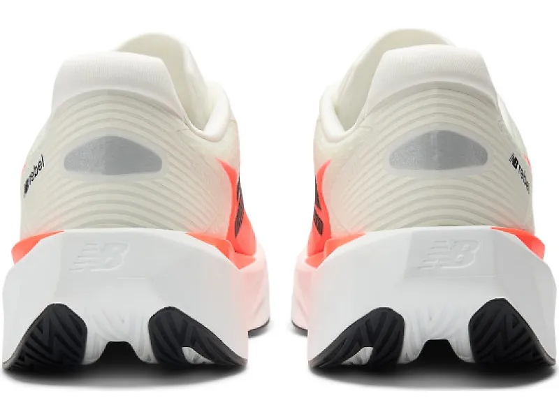 New Balance FuelCell Rebel v5 - 5