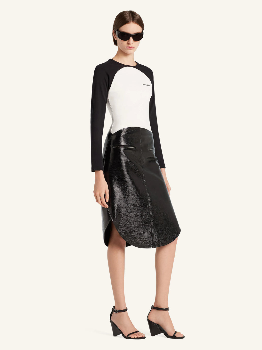 Circle Contrast Long Sleeve T-Shirt - 3