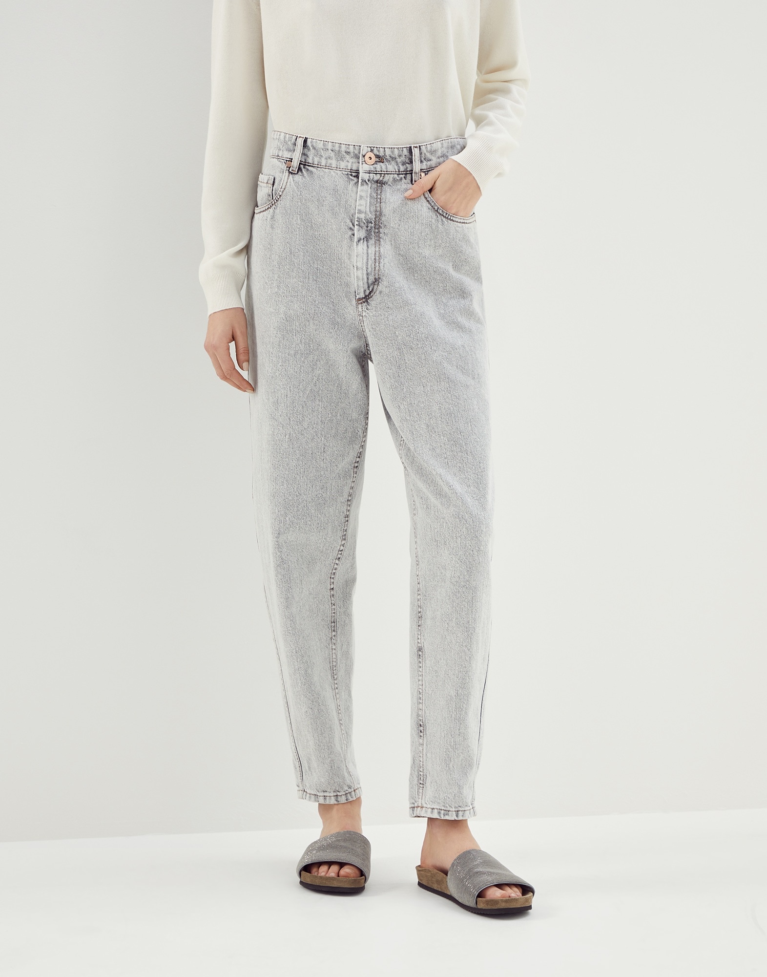 Authentic denim high waist curved trousers with shiny tab - 1