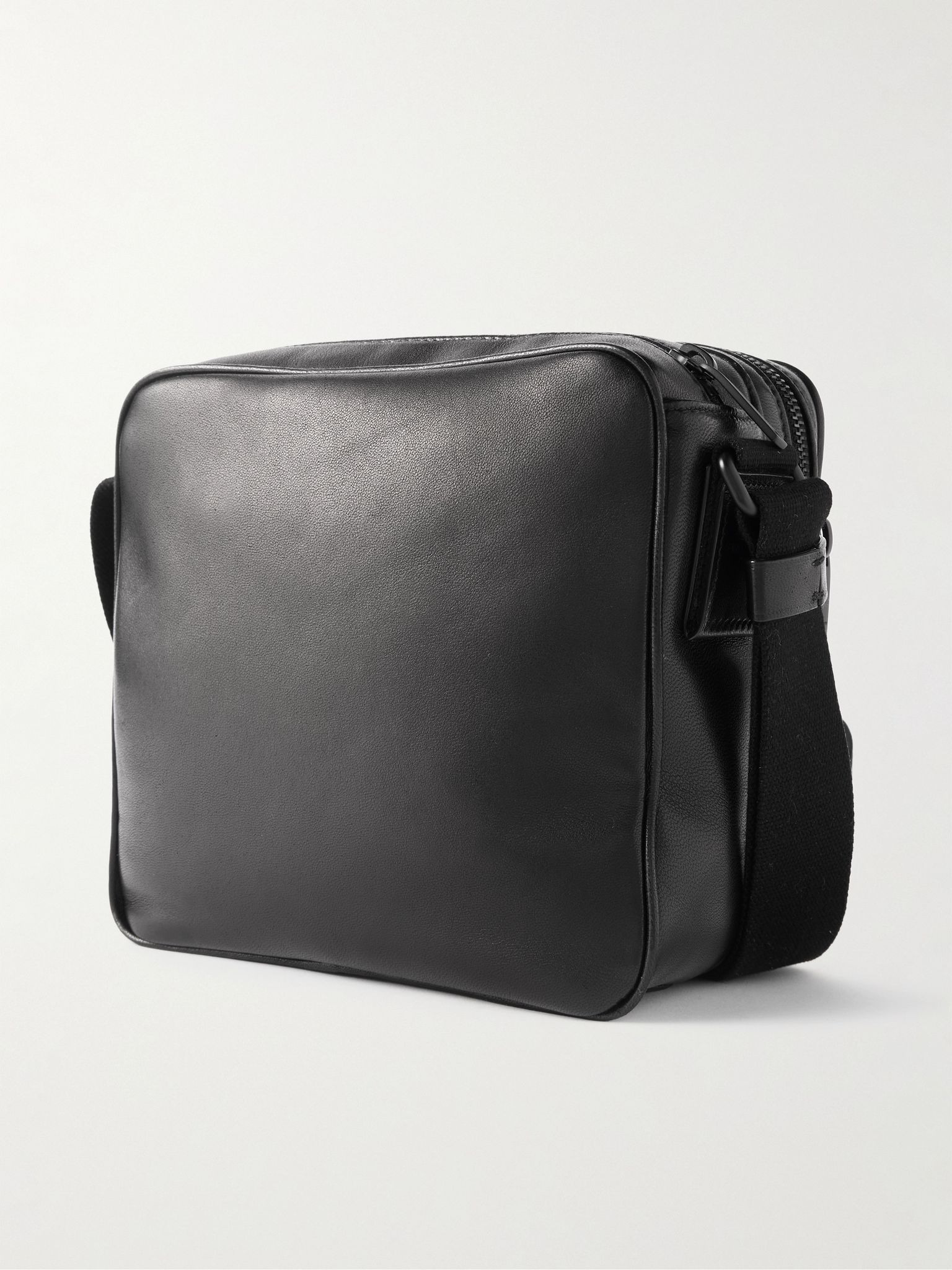 Niki Cube Logo-Embellished Leather Camera Bag Black - 3