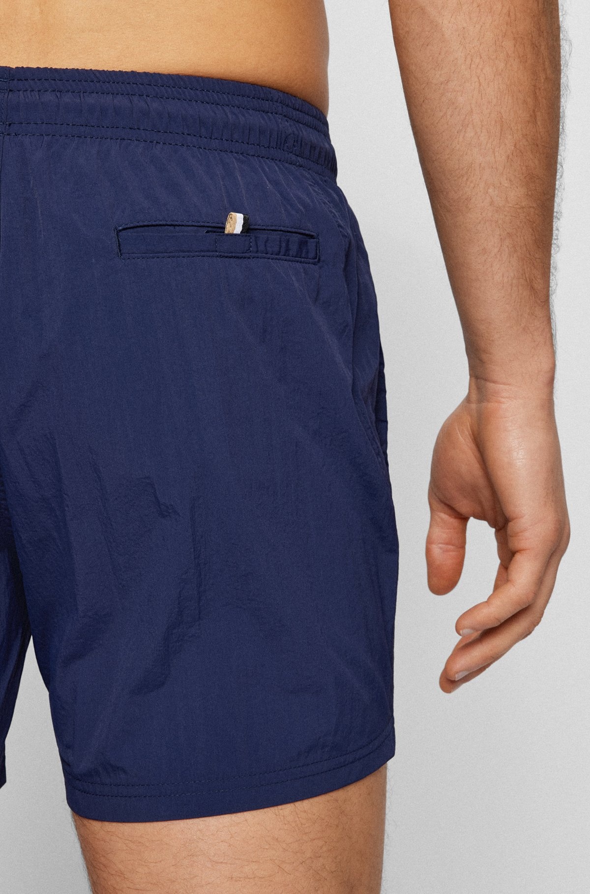 QUICK-DRYING SWIM SHORTS WITH CONTRAST LOGO - 3