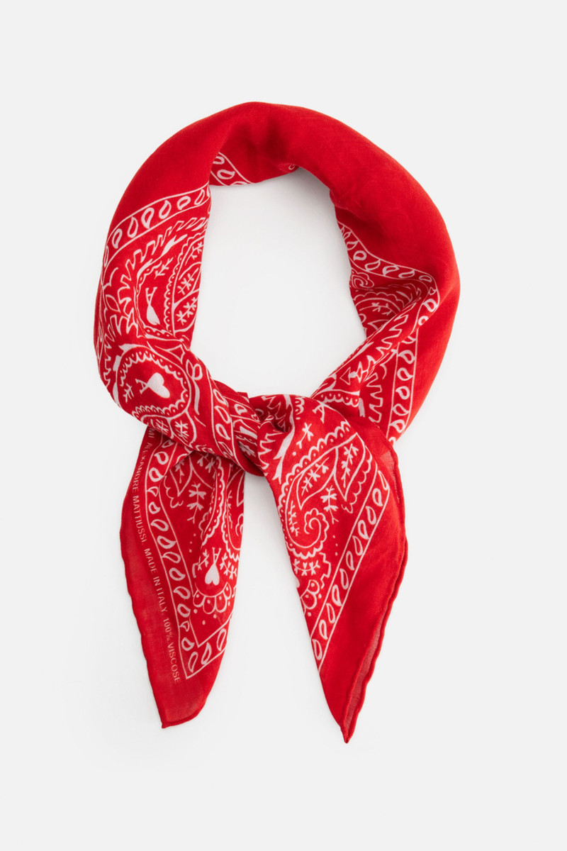 AMI Paris Scarf outlook