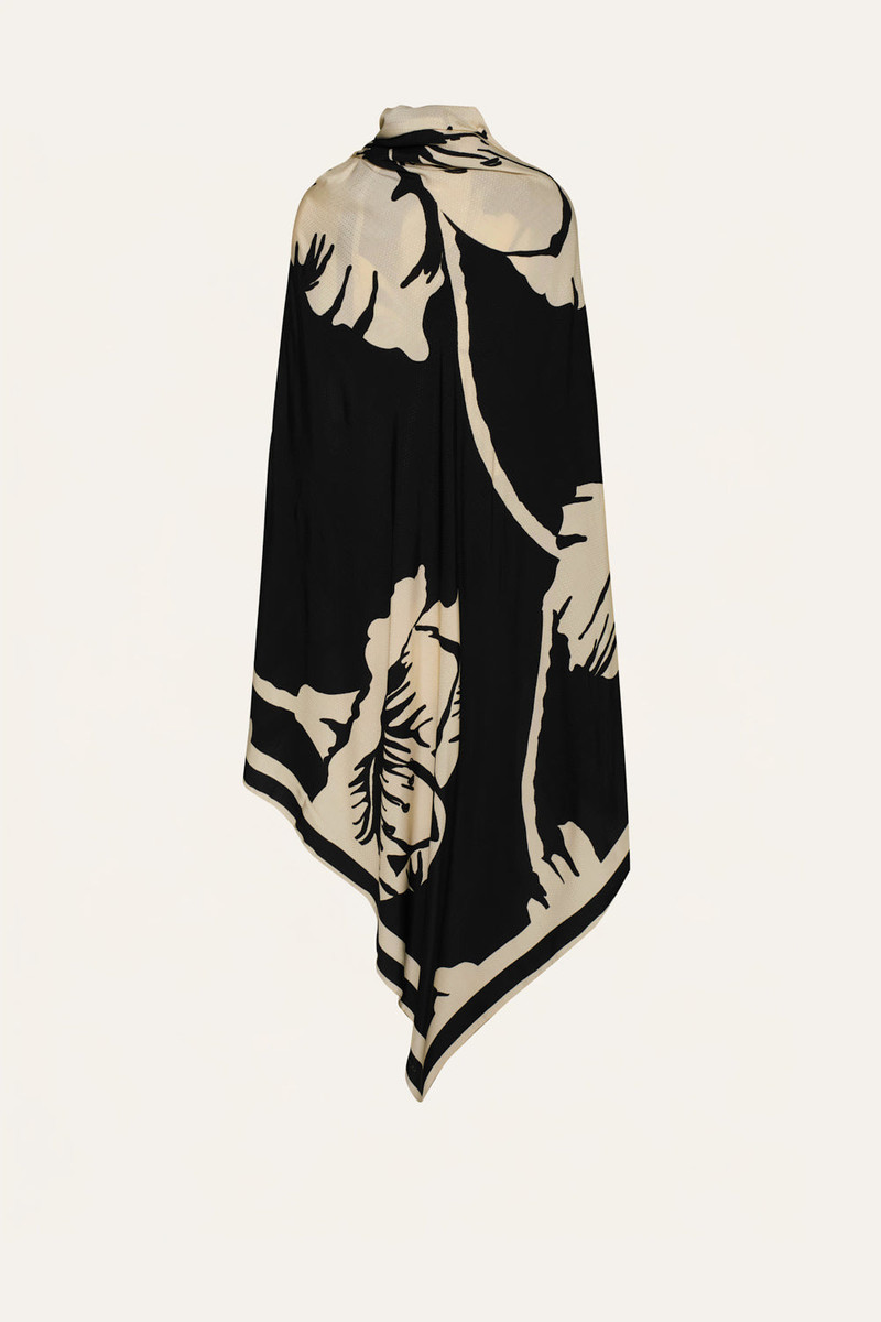 Delicate Astromelia Shawl 3