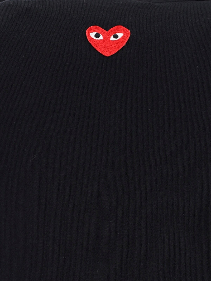 Comme des Garçons PLAY LOGO ZIP SWEATSHIRT outlook