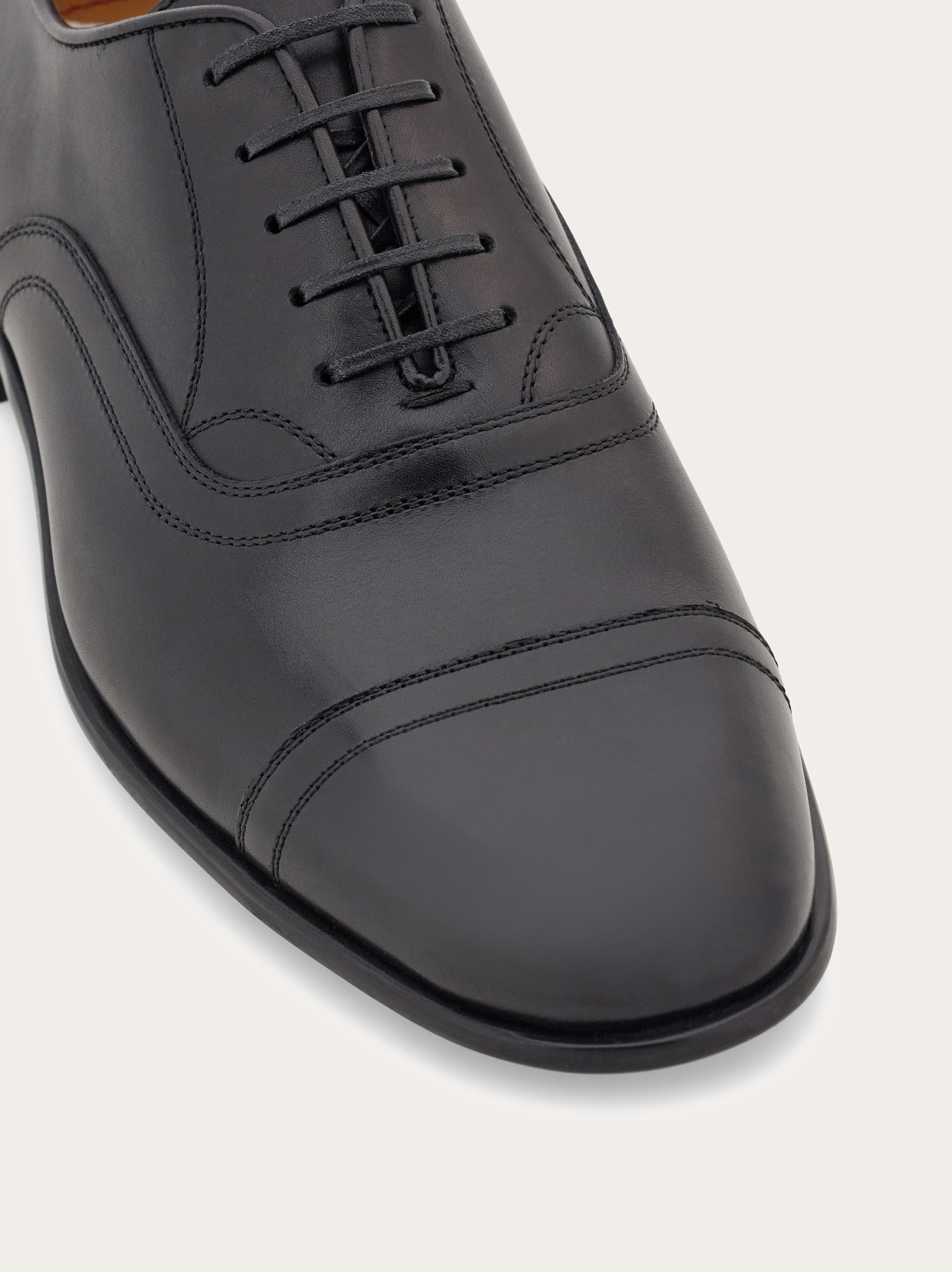 Oxford with toe cap - 6