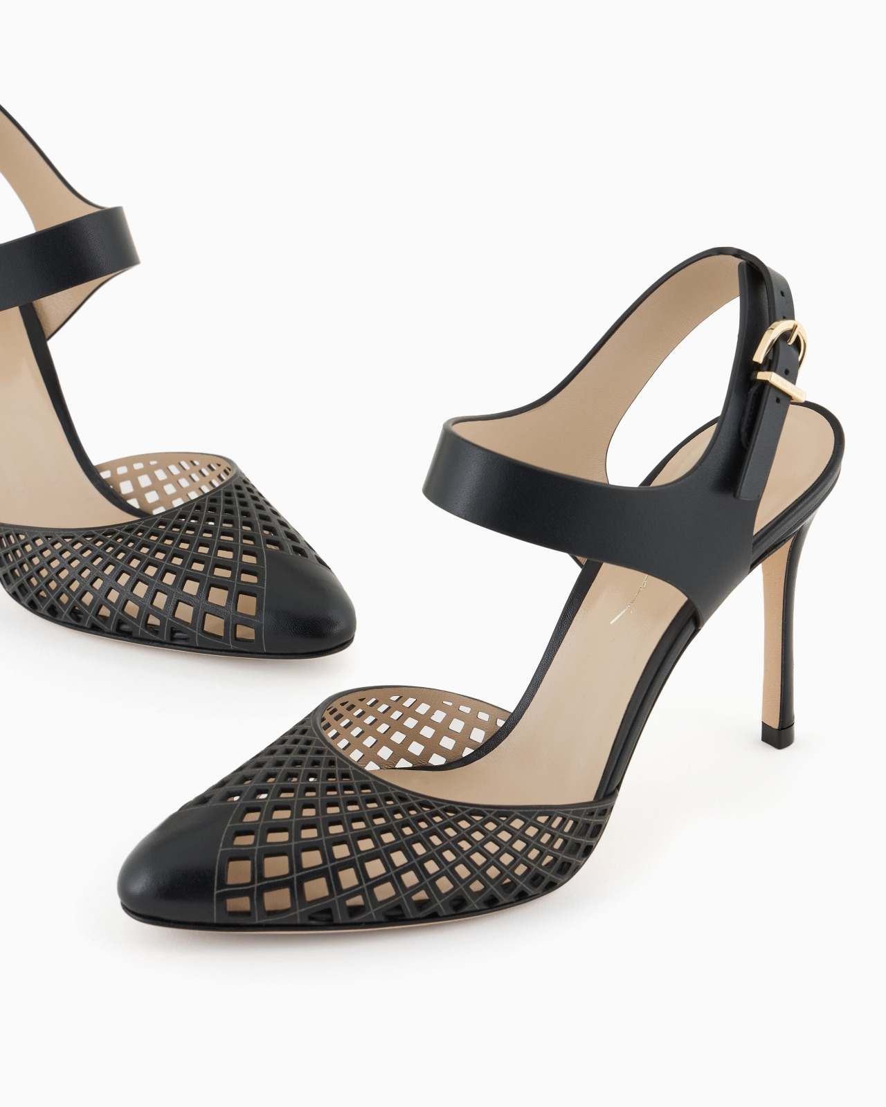 LEATHER COURT SHOES - 5