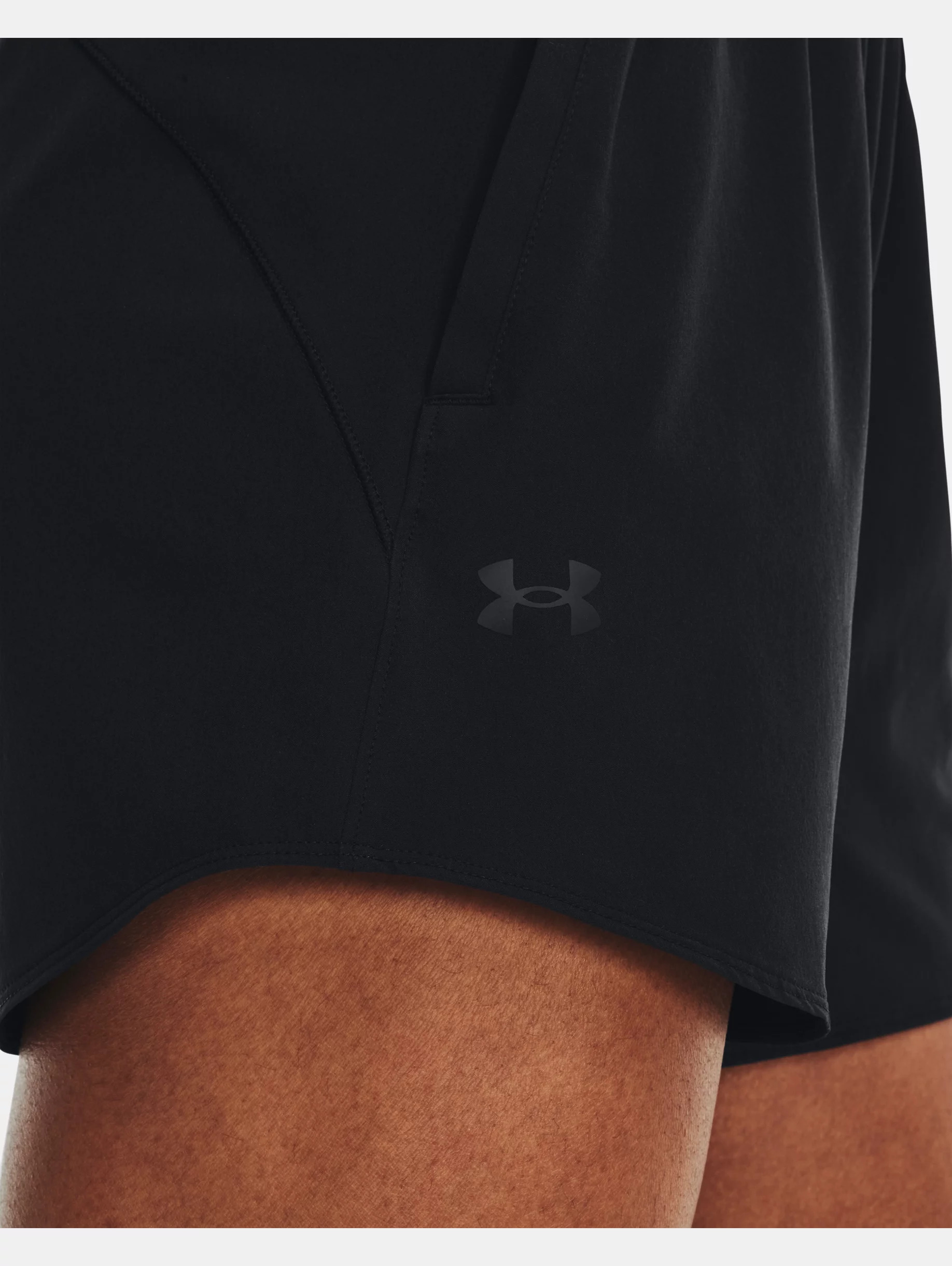 Women's UA Vanish 5" Shorts - 6