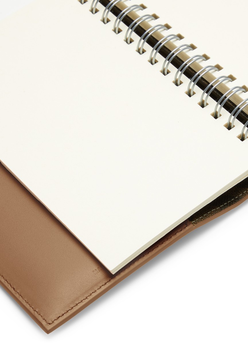 FF Notebook - 4