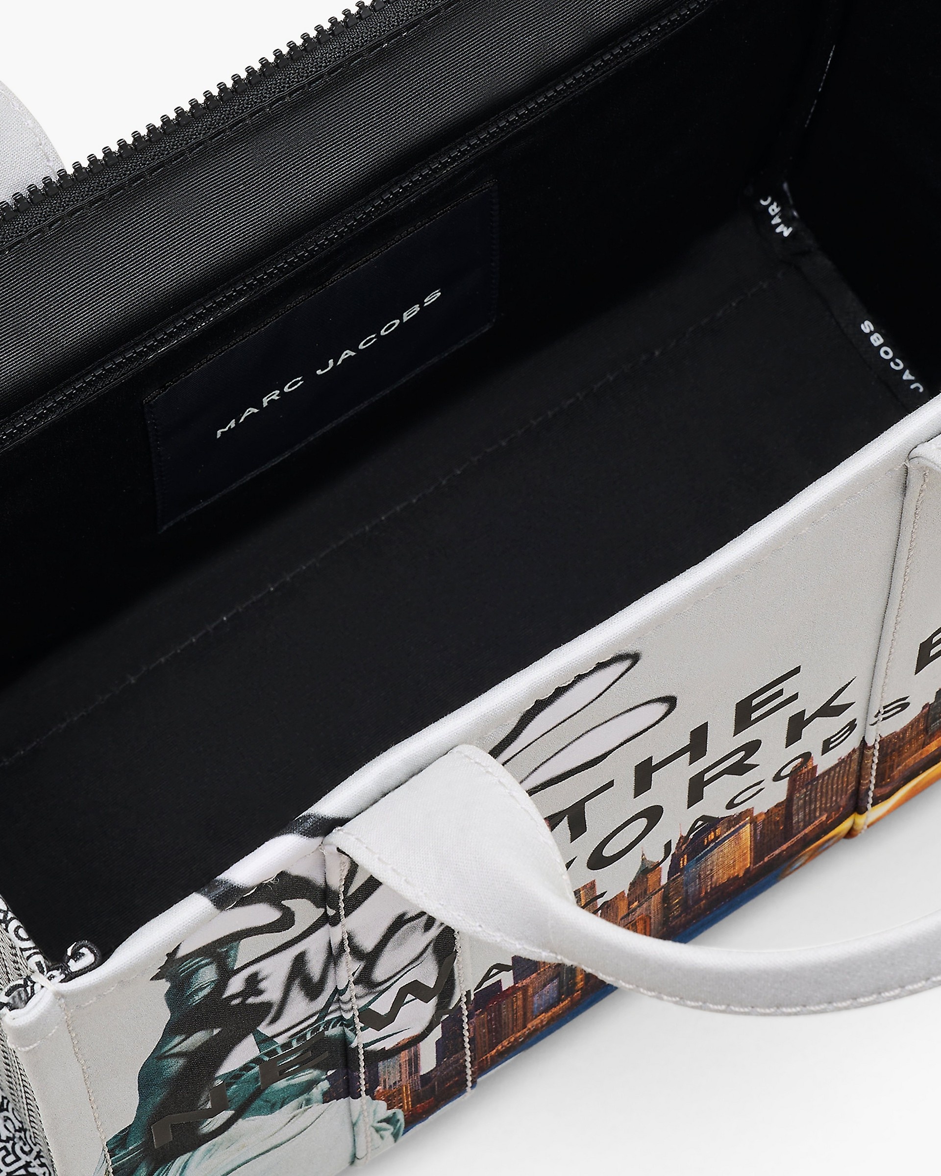 THE CITY TOTE - 7