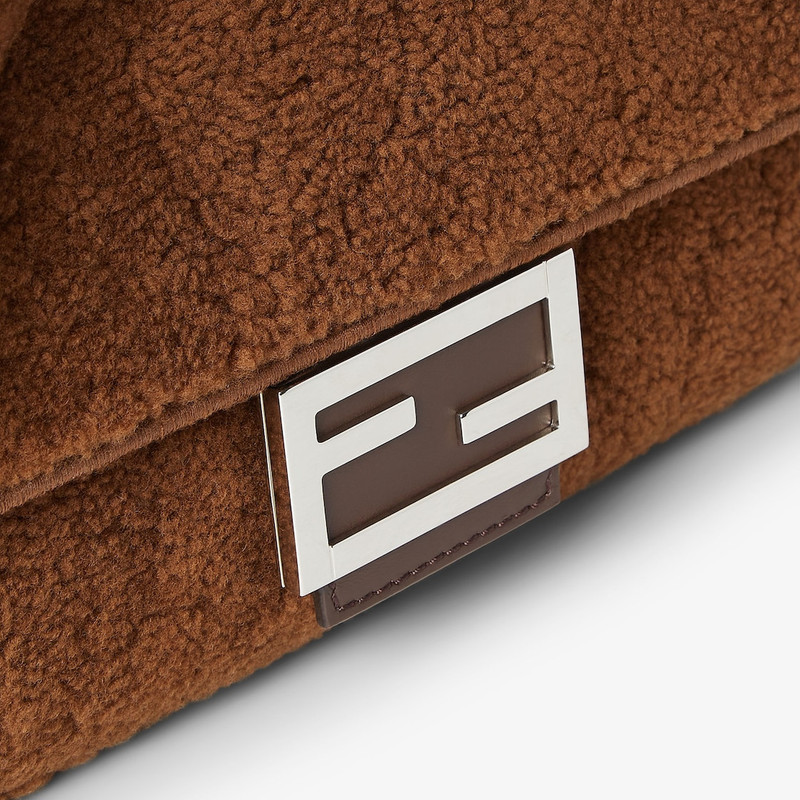 FENDI Regular Baguette outlook