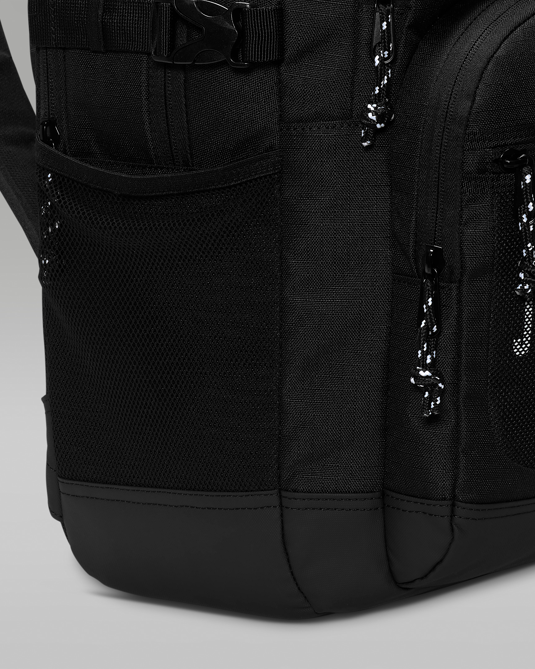Jordan Blacktop Backpack (25L) - 9