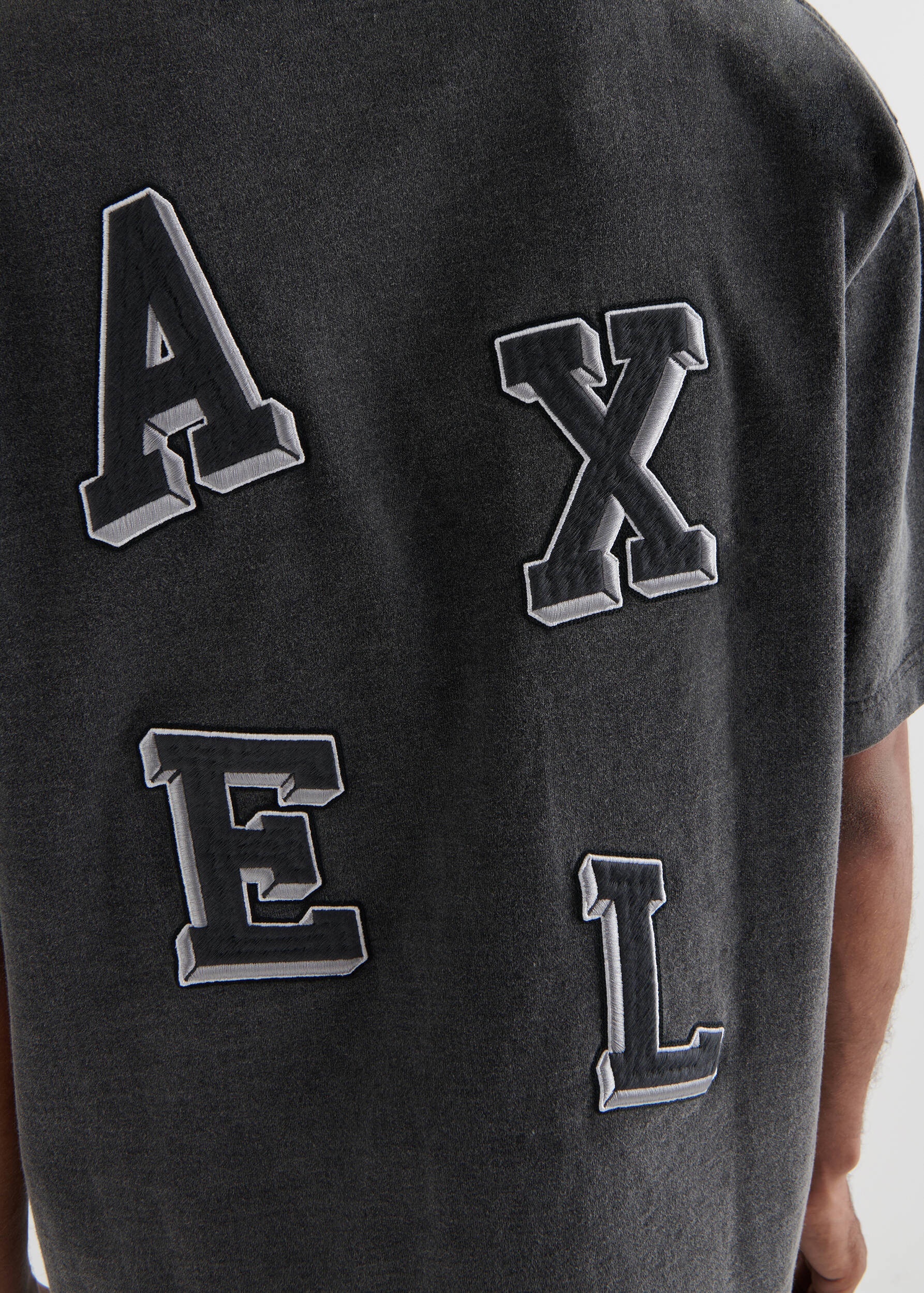 Typo Embroidered T-Shirt - 5