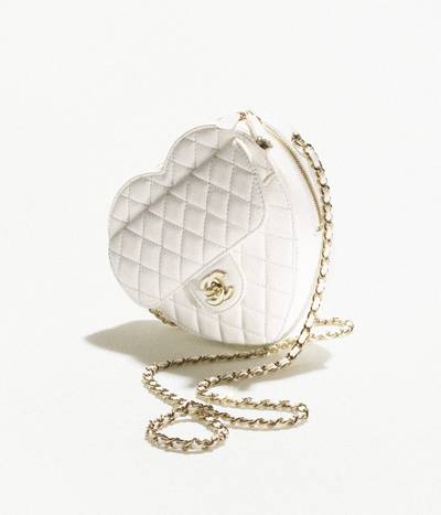 CHANEL Heart Bag outlook