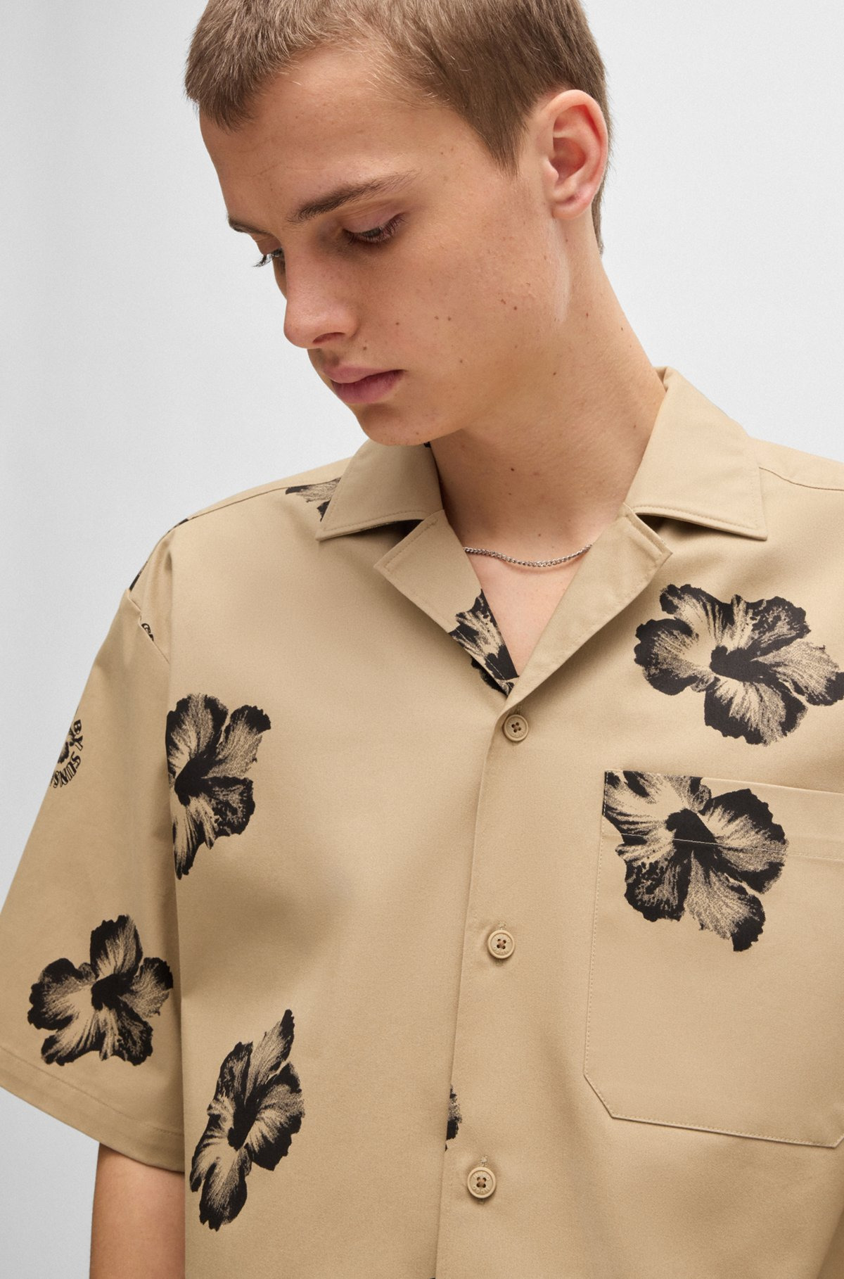 RELAXED-FIT SHIRT IN HIBISCUS-PRINT STRETCH COTTON - 3