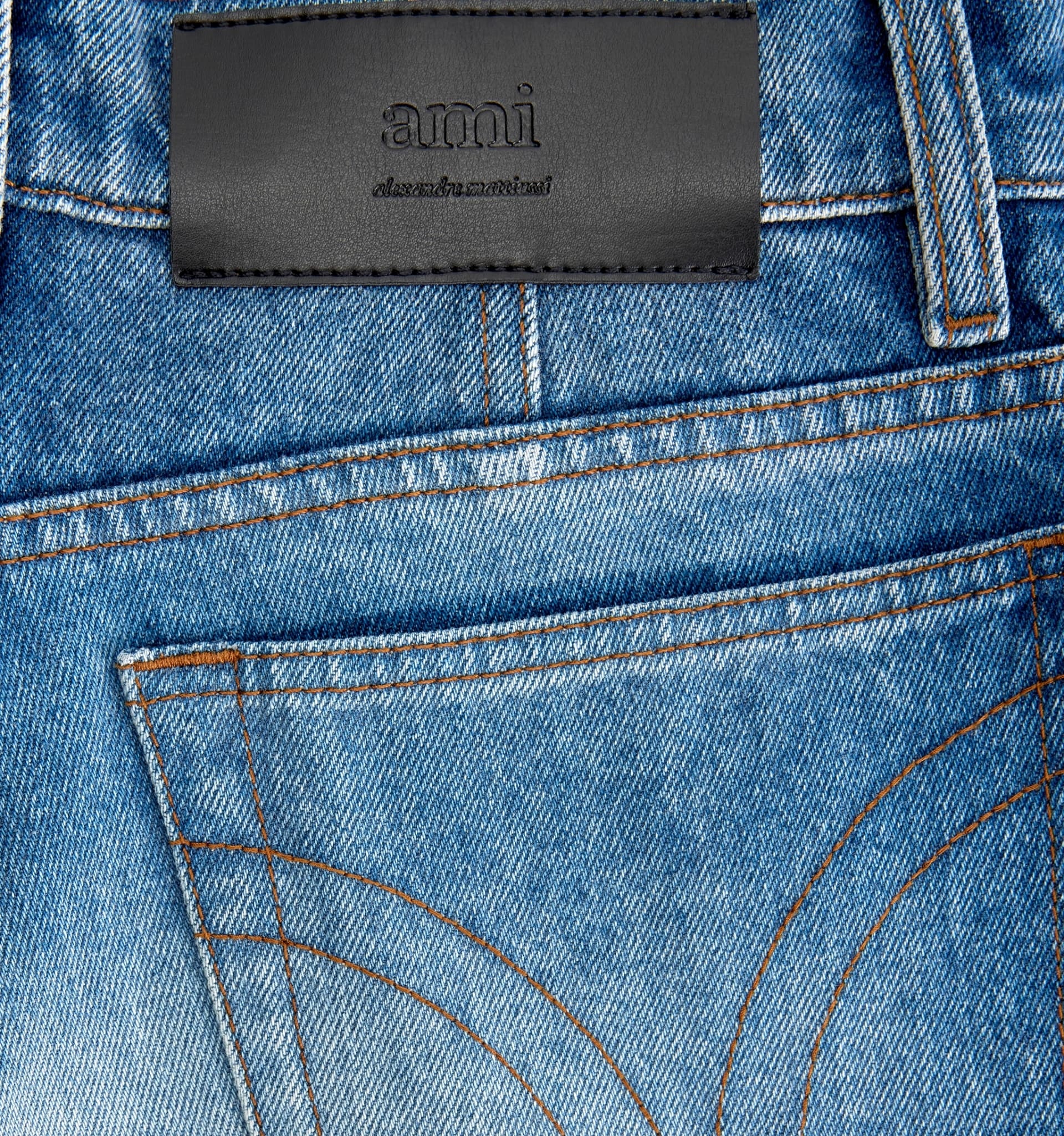 Boyfriend Fit Jeans - 4