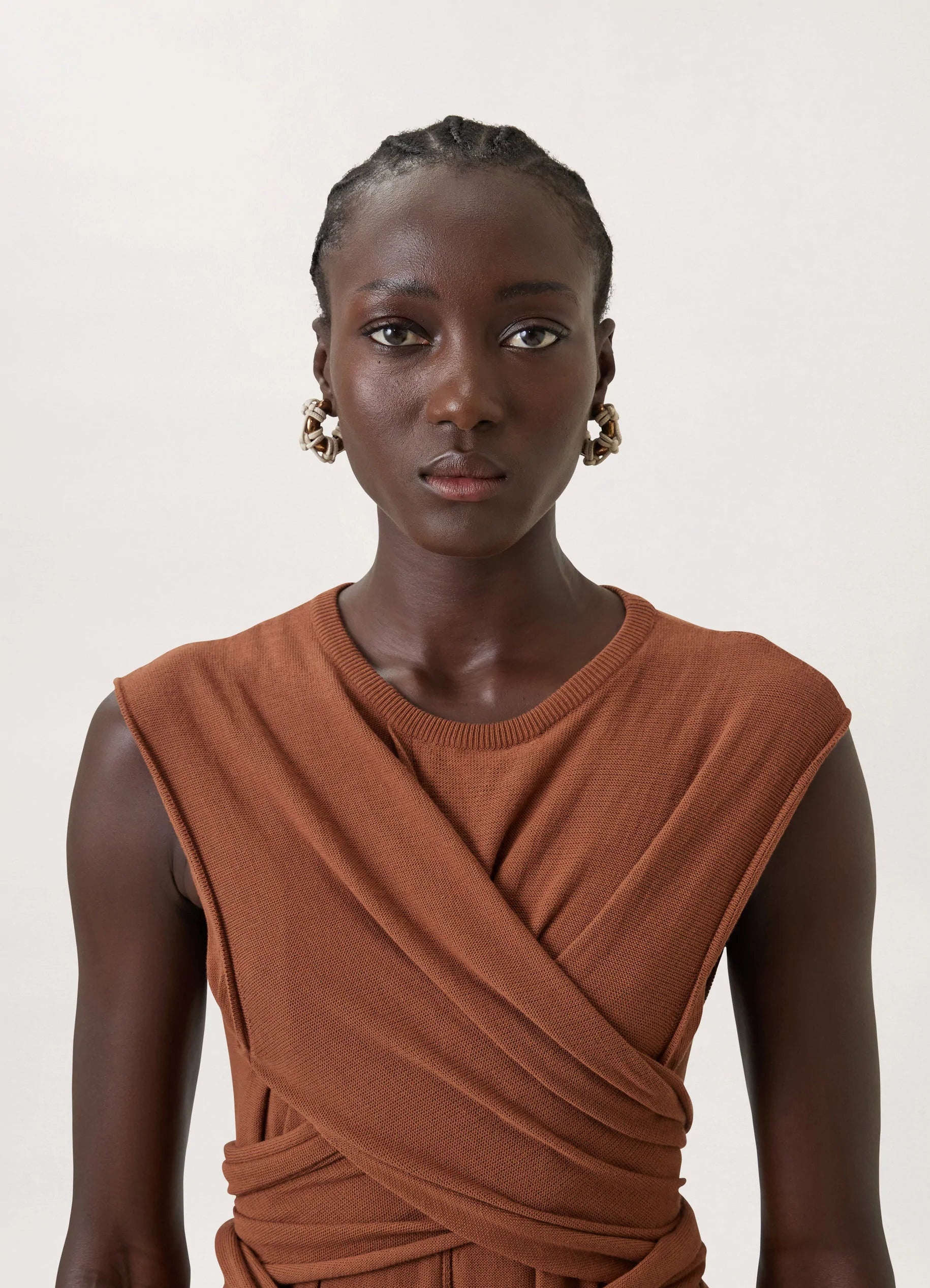 KNOTTED SLEEVELESS DRESS
COTTON CREPE - 3