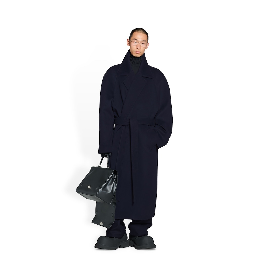 Men's Raglan Coat in Navy Blue - 2