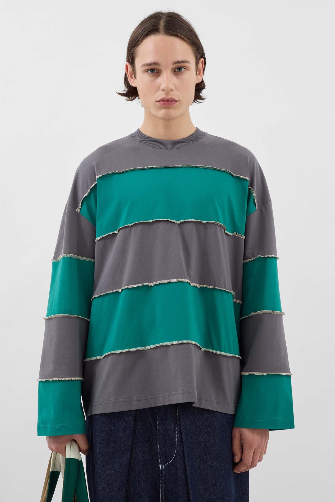 OVER LONGSLEEVE T-SHIRT W/ CUTS / anthracite & green stripes - 2