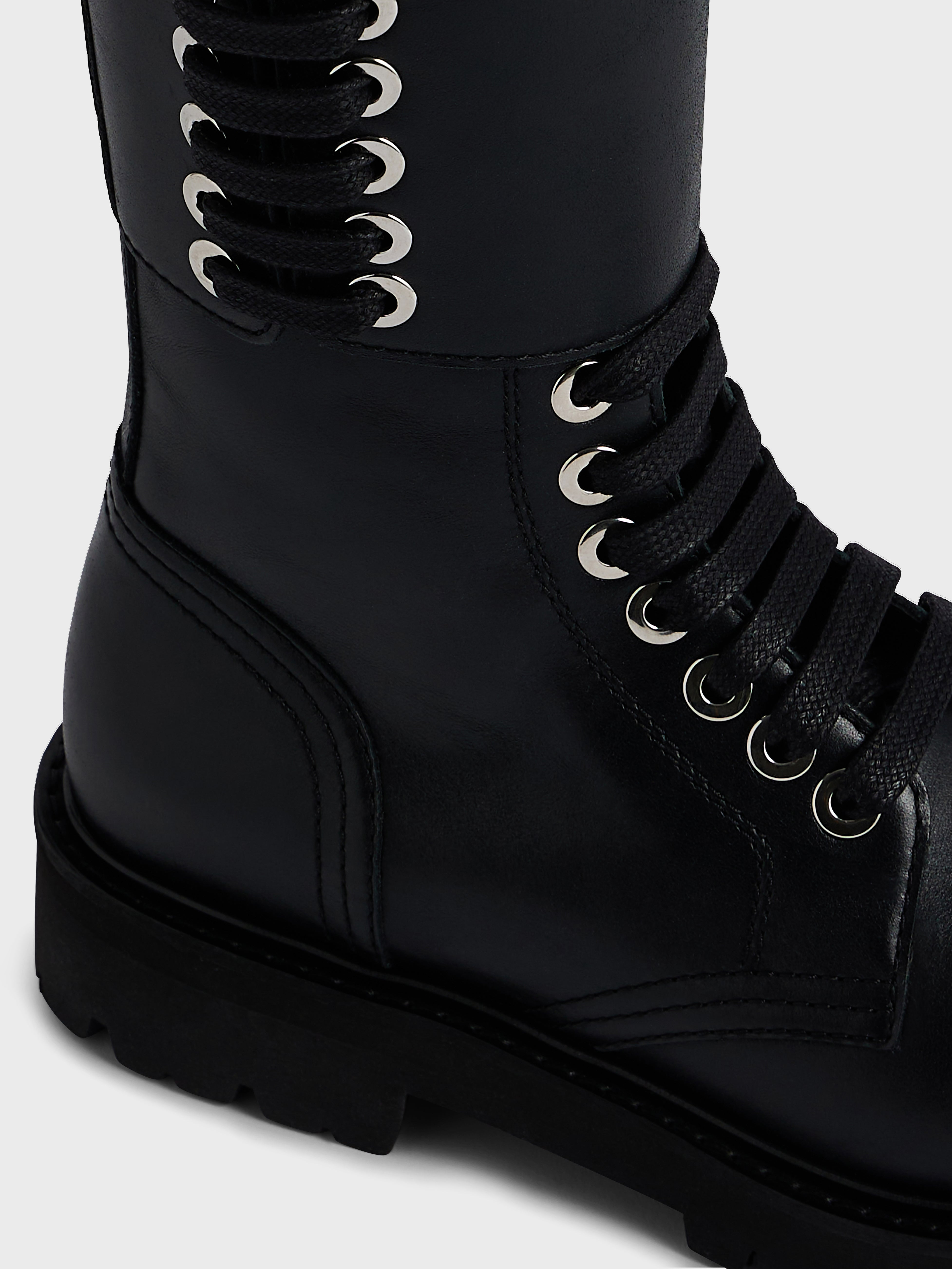 LEATHER BOOTS - 7