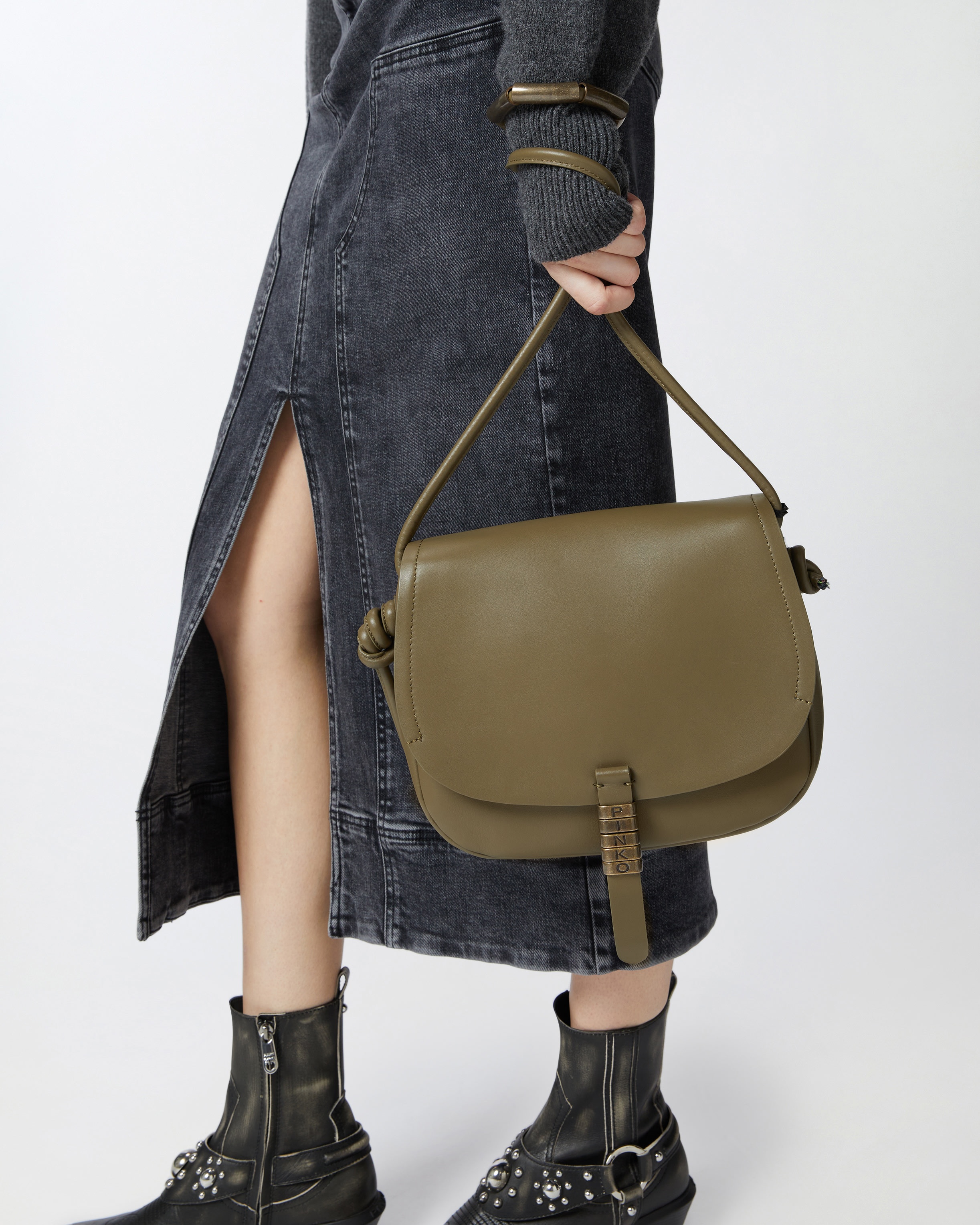 LARGE LEATHER CROSSBODY BAG WITH KNOTS - 6