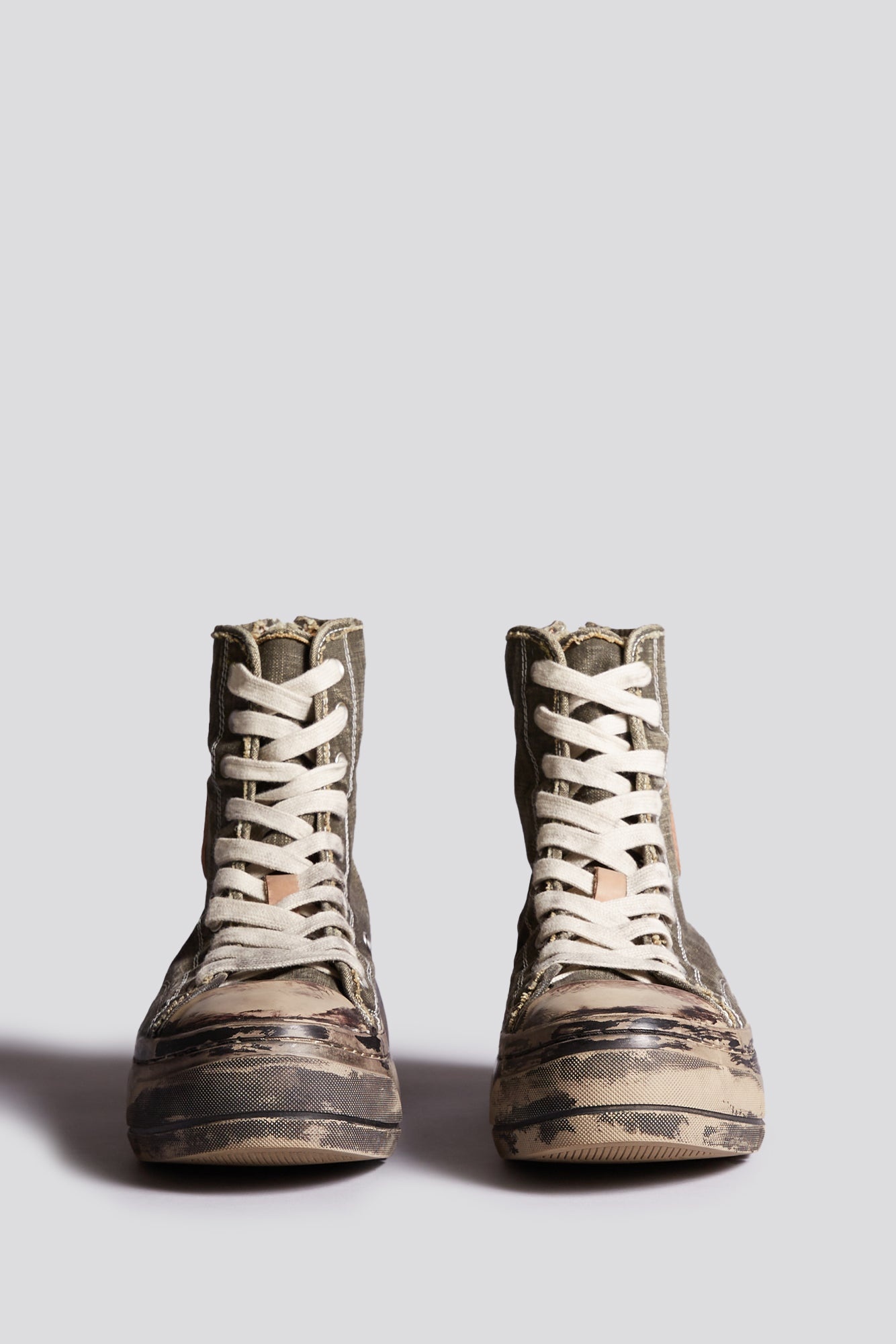 DISTRESSED 10-HOLE KURT SNEAKER - BLACK COATED CANVAS -R13 - 2
