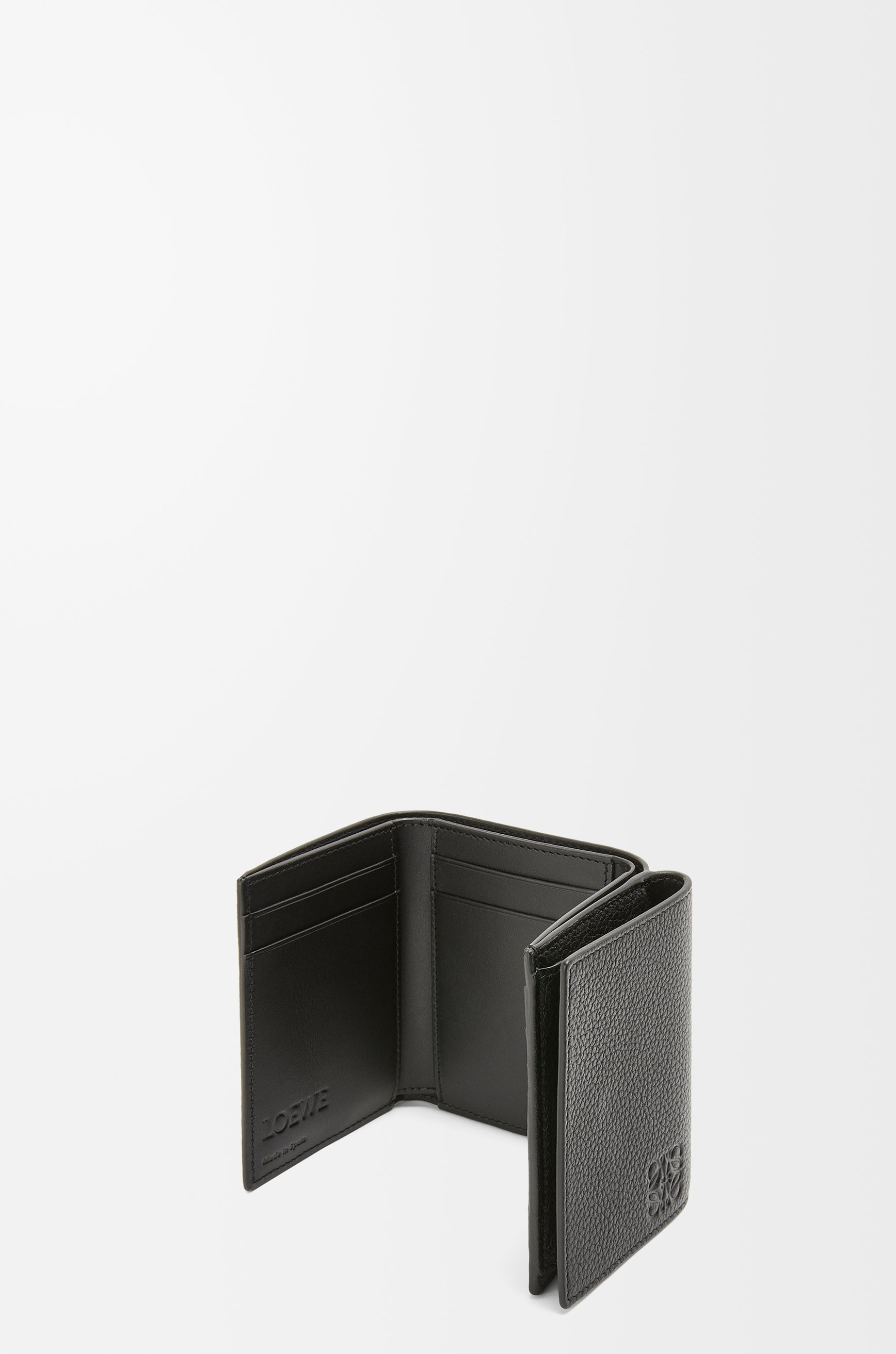 Trifold wallet in soft grained calfskin - 4
