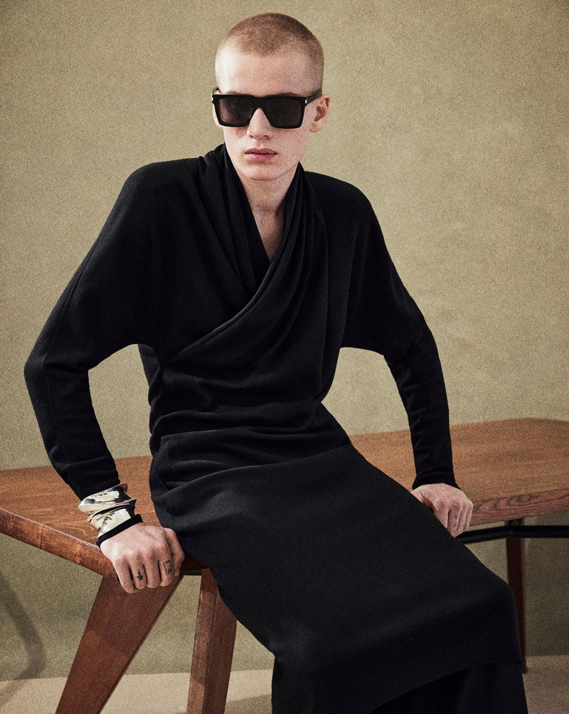 SAINT LAURENT twist cuff in metal outlook