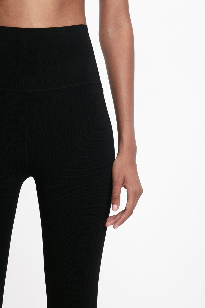 VB Body Split Front Leggings In Black 5