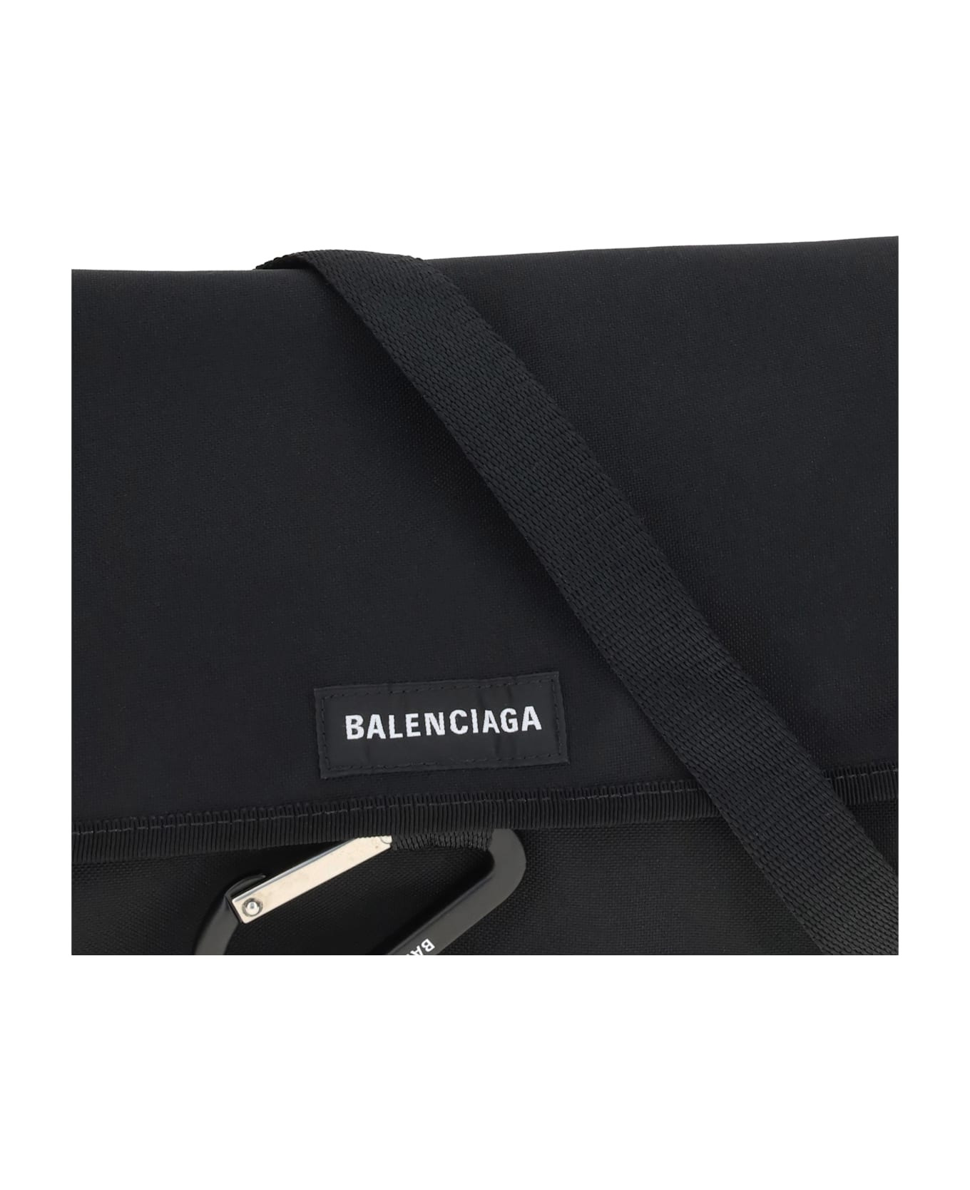Explorer Small Shoulder Bag - 4